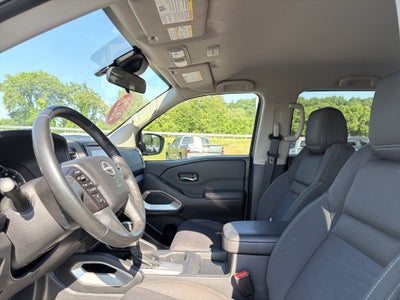 2022 Nissan Frontier SV