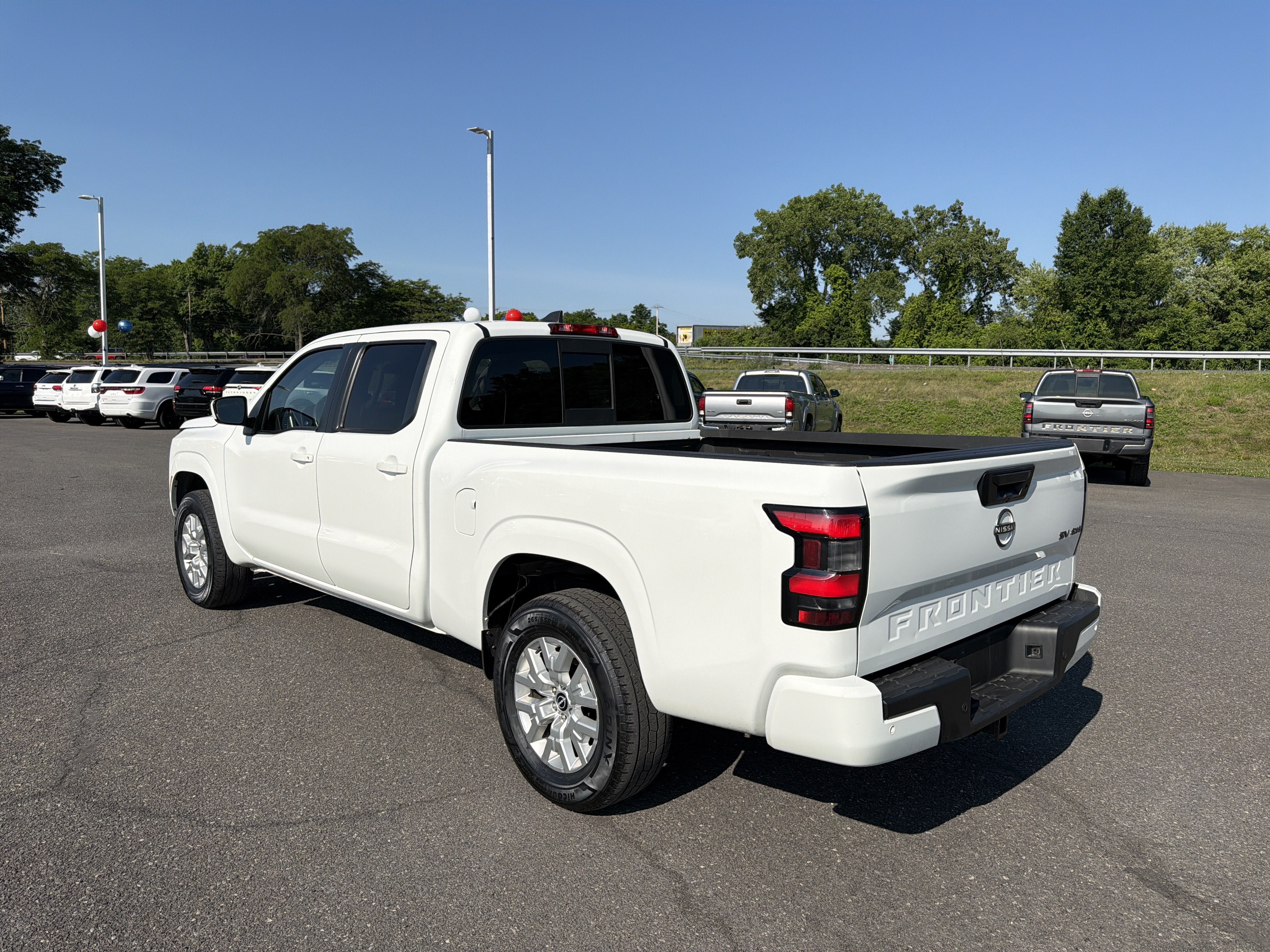 2022 Nissan Frontier SV