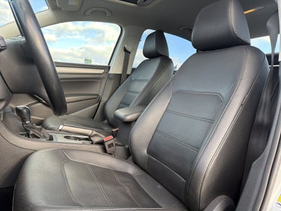 2014 Volkswagen Passat 1.8T SE