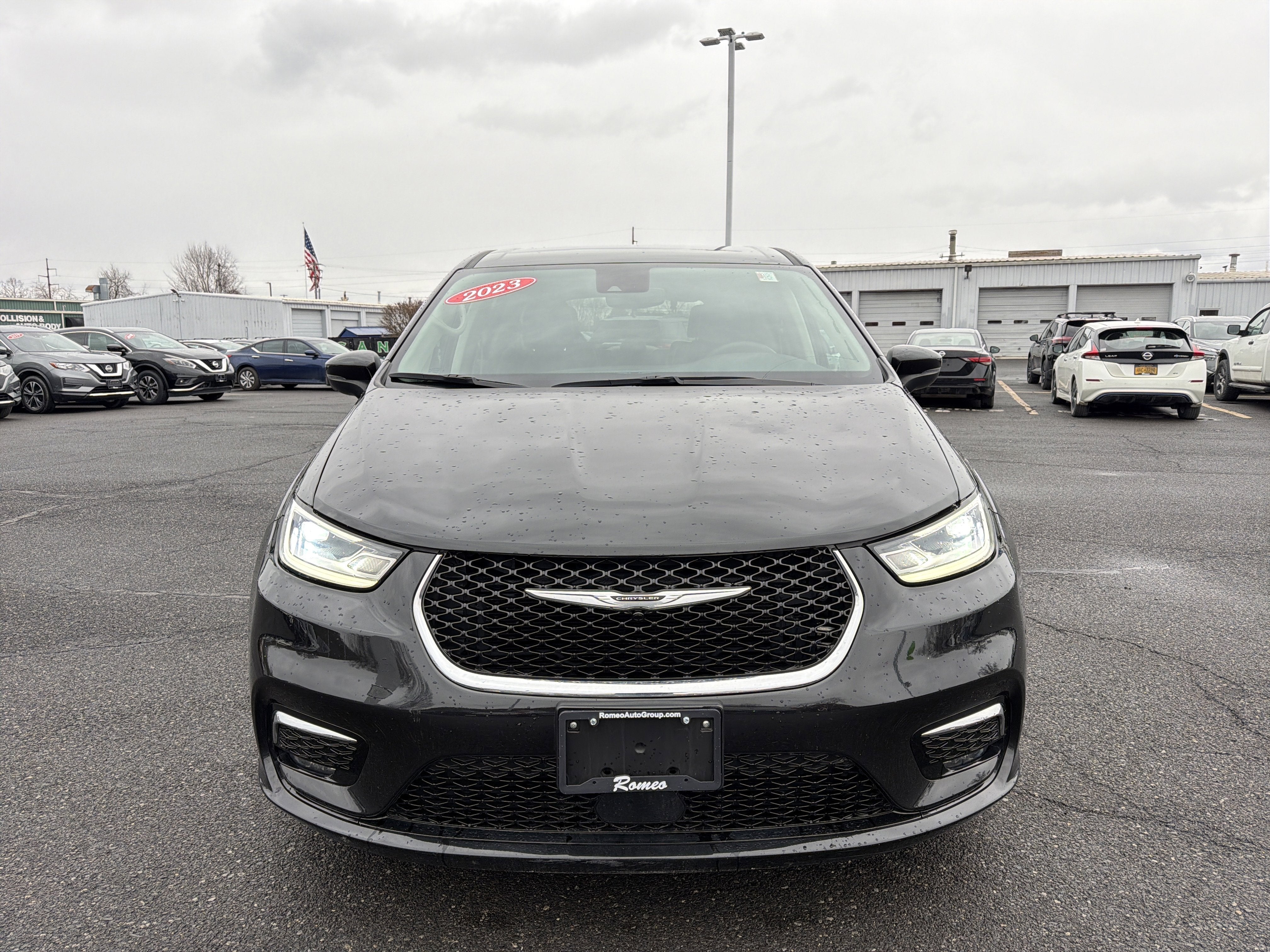 2023 Chrysler Pacifica Touring L