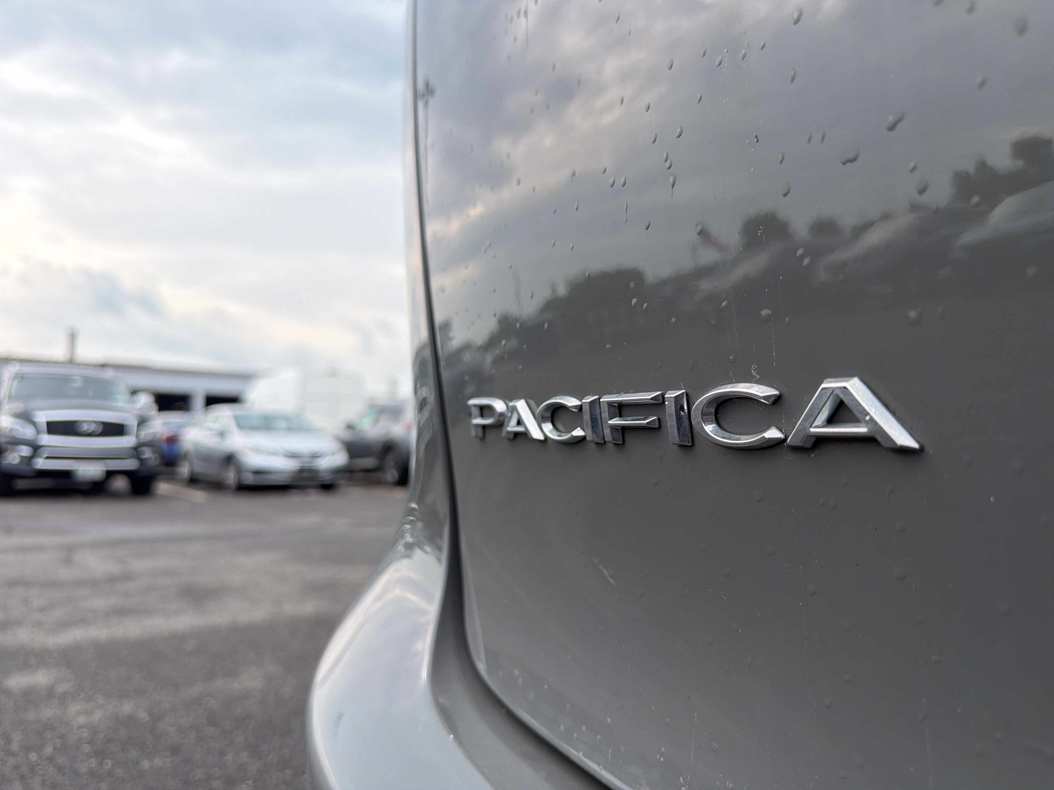 2023 Chrysler Pacifica Touring L