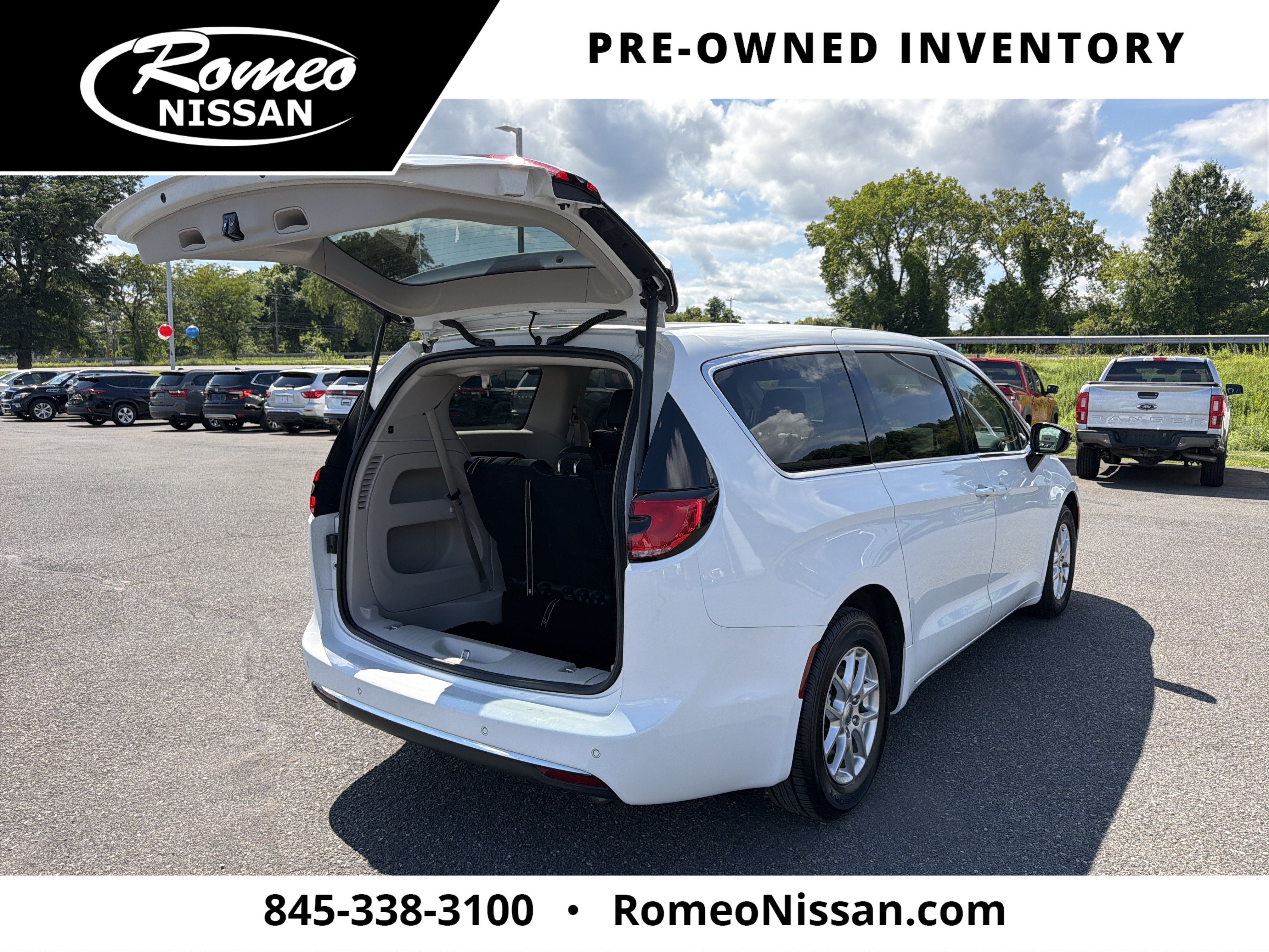 2024 Chrysler Pacifica Touring L