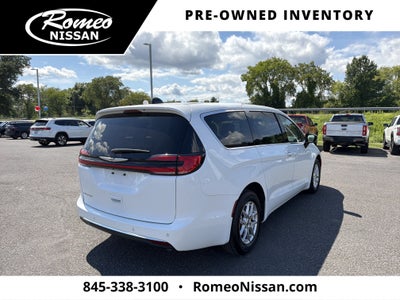 2024 Chrysler Pacifica Touring L