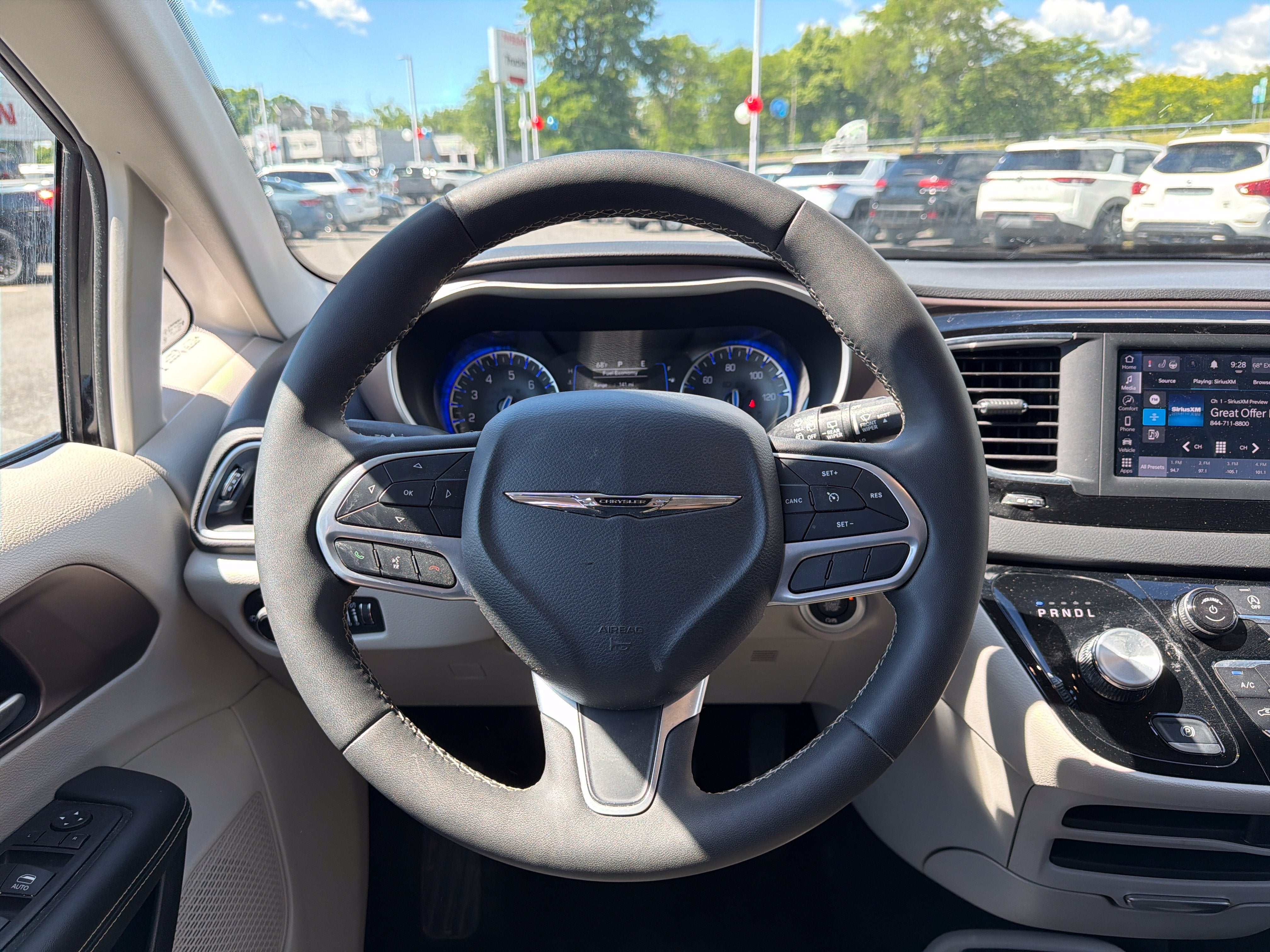 2024 Chrysler Voyager LX