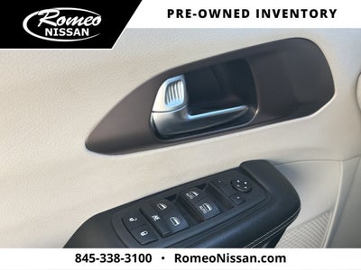 2021 Chrysler Voyager LX