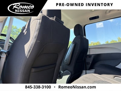 2021 Chrysler Voyager LX