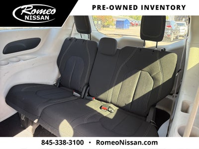 2021 Chrysler Voyager LX