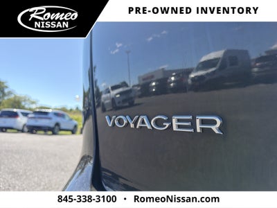 2021 Chrysler Voyager LX