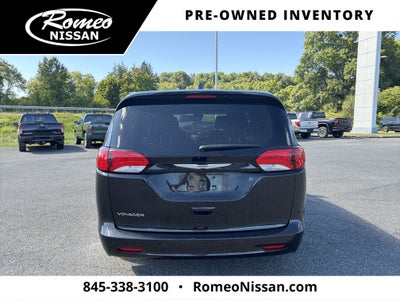 2021 Chrysler Voyager LX