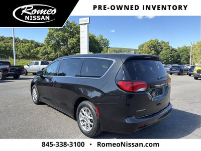 2021 Chrysler Voyager LX