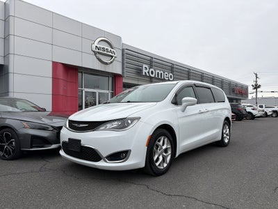 2020 Chrysler Pacifica Touring