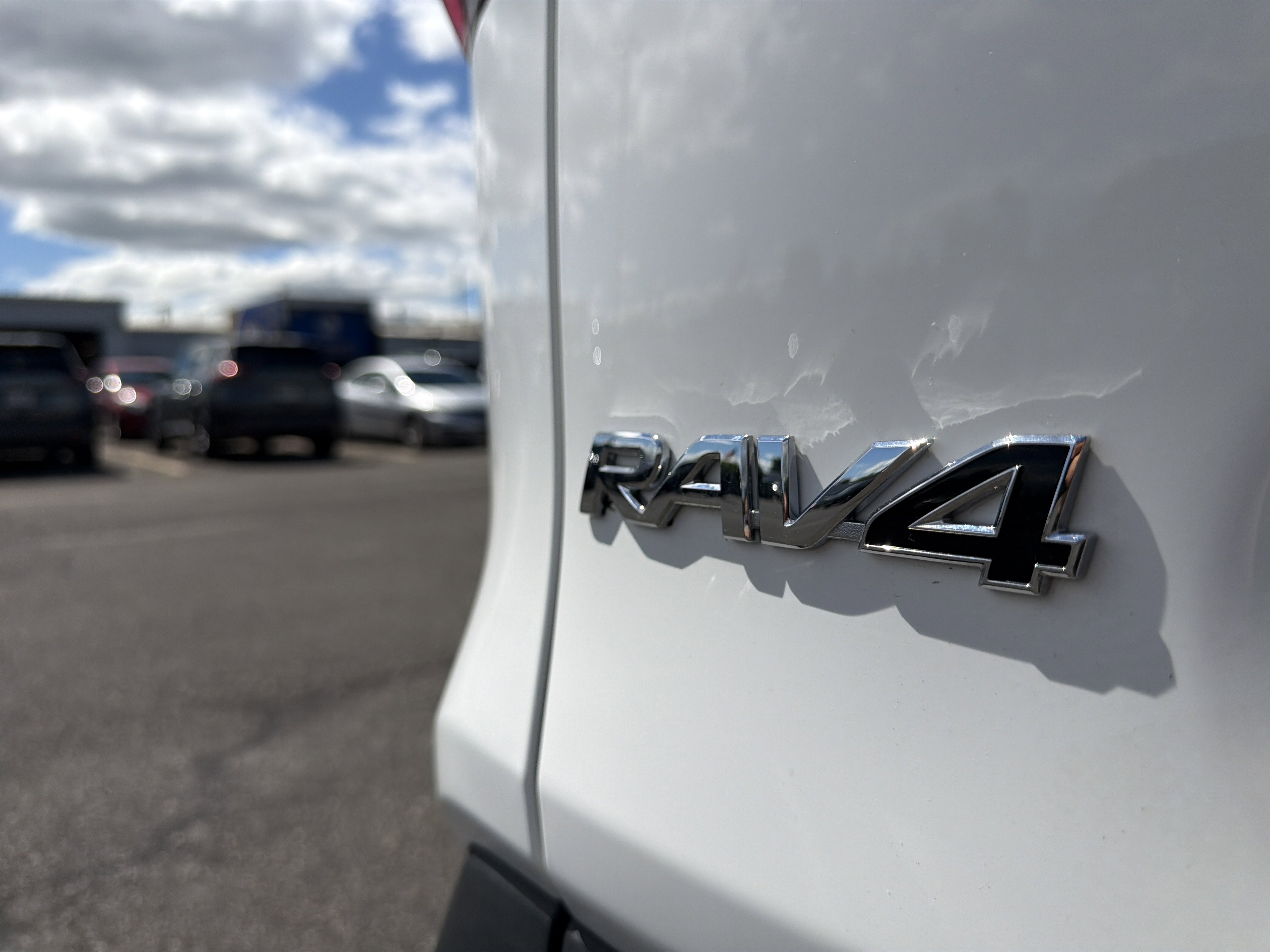 2022 Toyota RAV4 LE