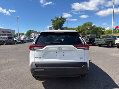 2022 Toyota RAV4 LE