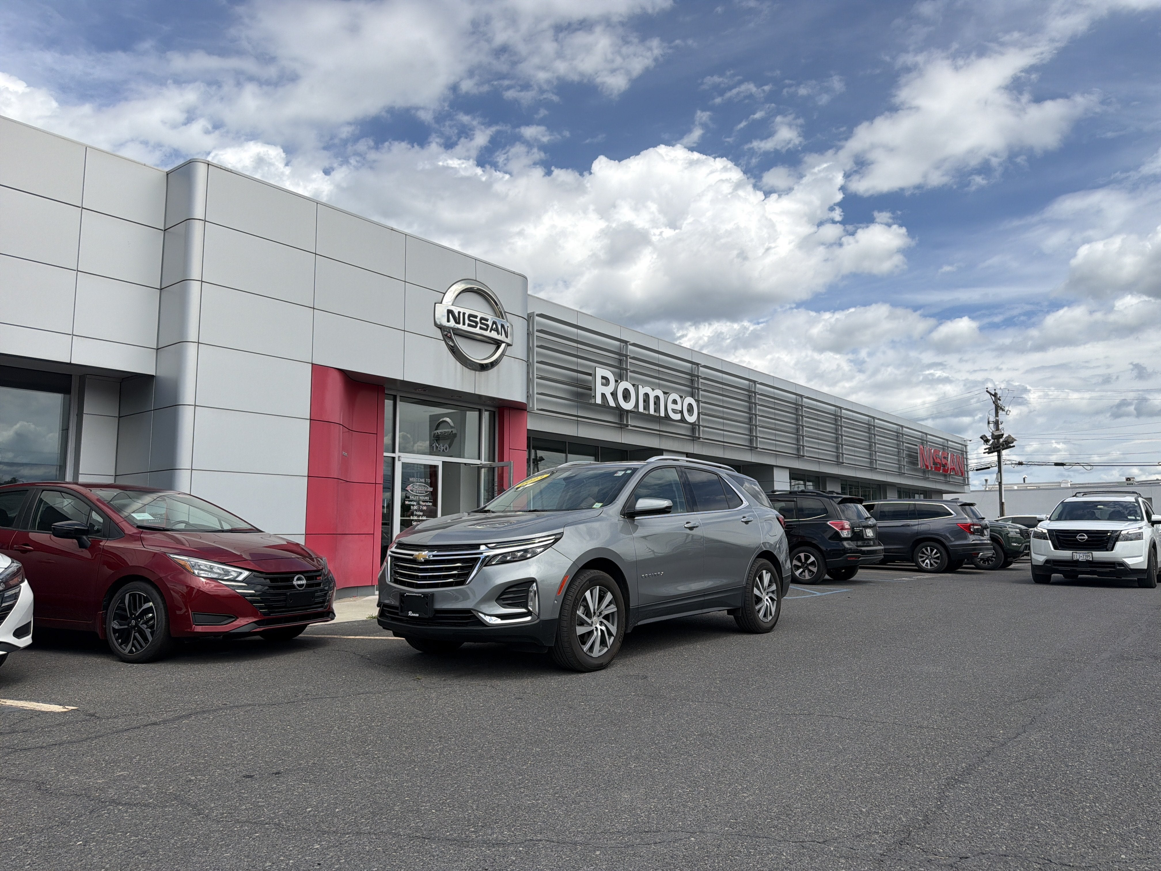 2023 Chevrolet Equinox Premier
