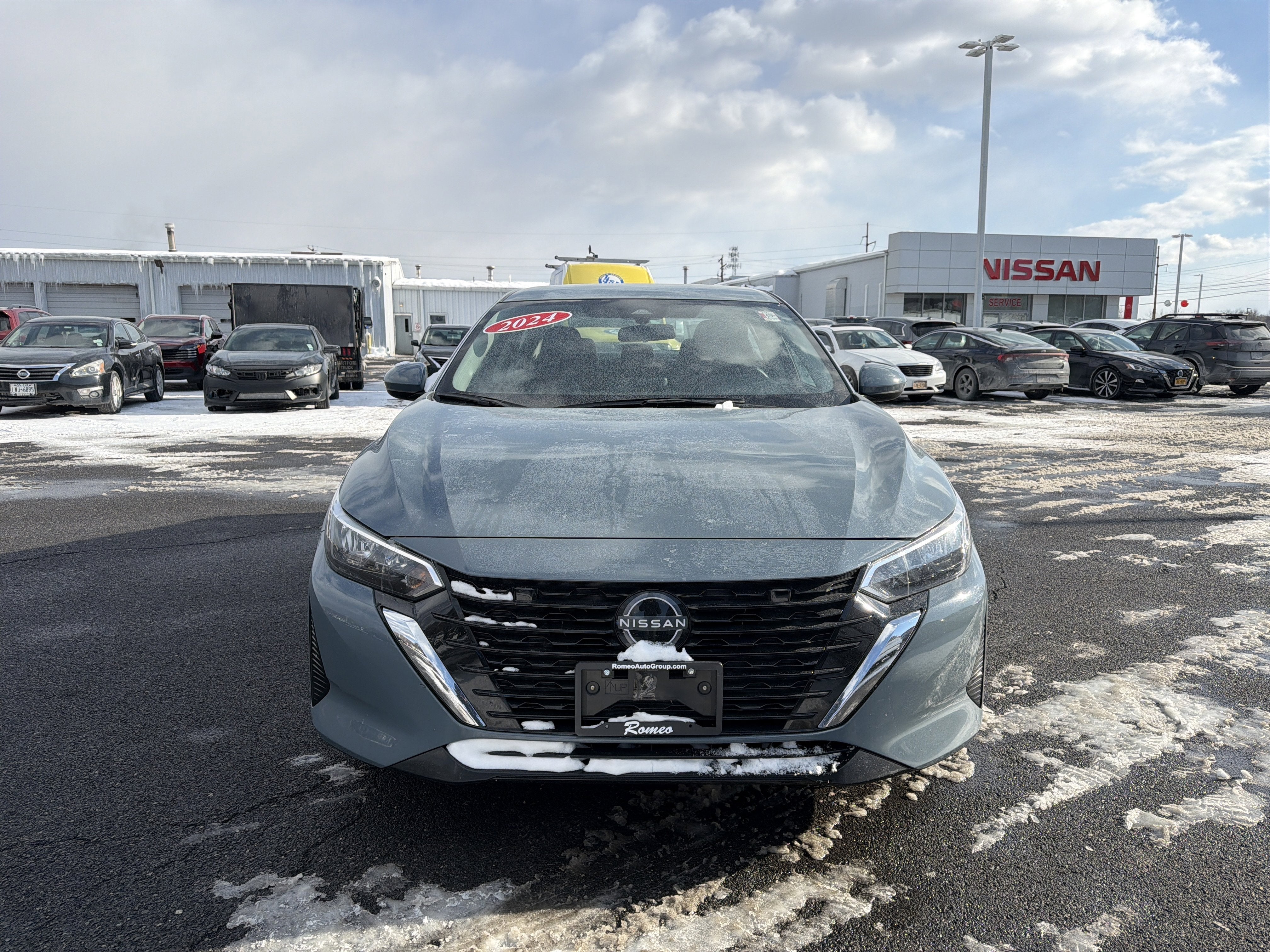 2024 Nissan Sentra SV