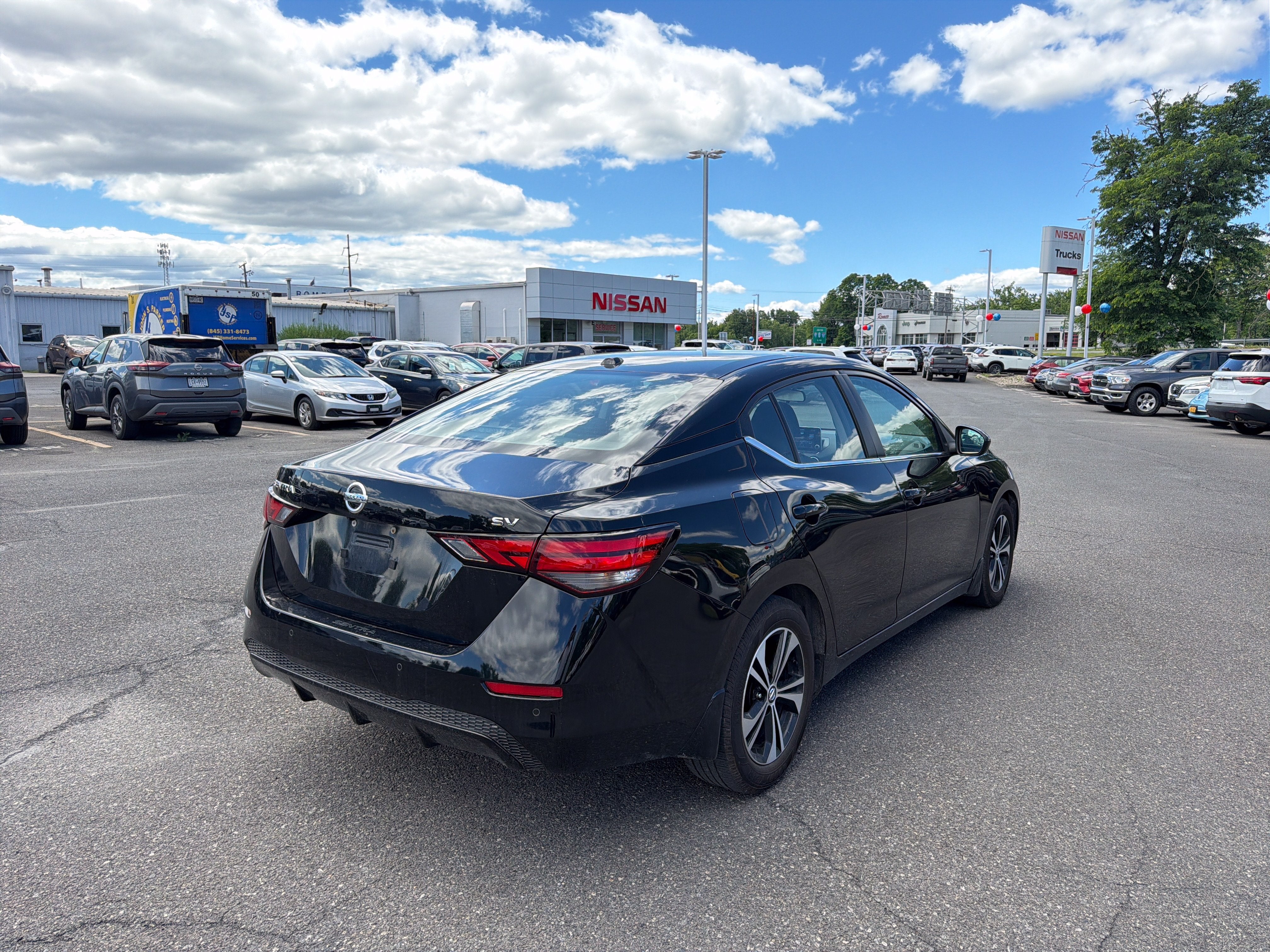 2023 Nissan Sentra SV