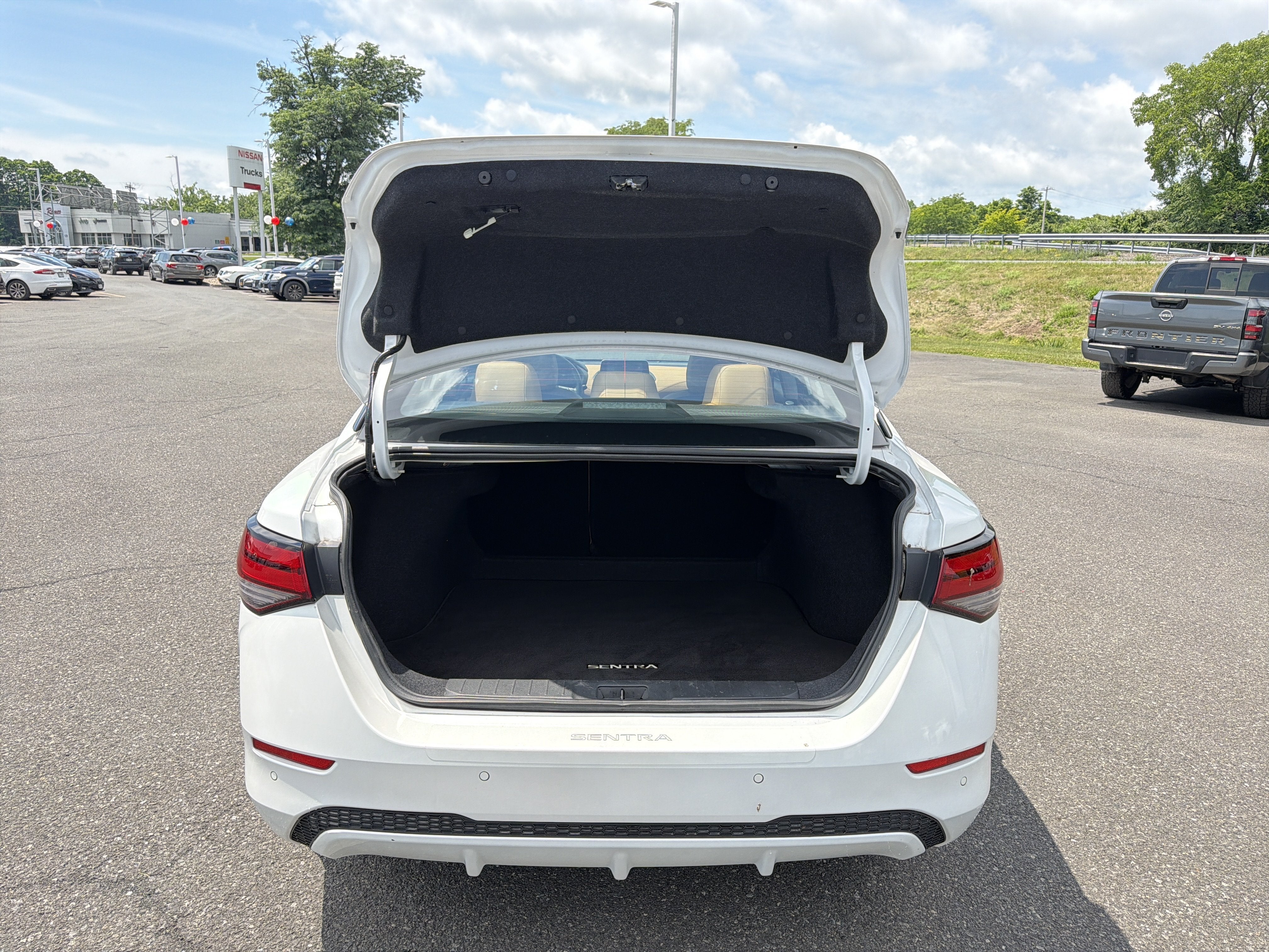 2023 Nissan Sentra SV