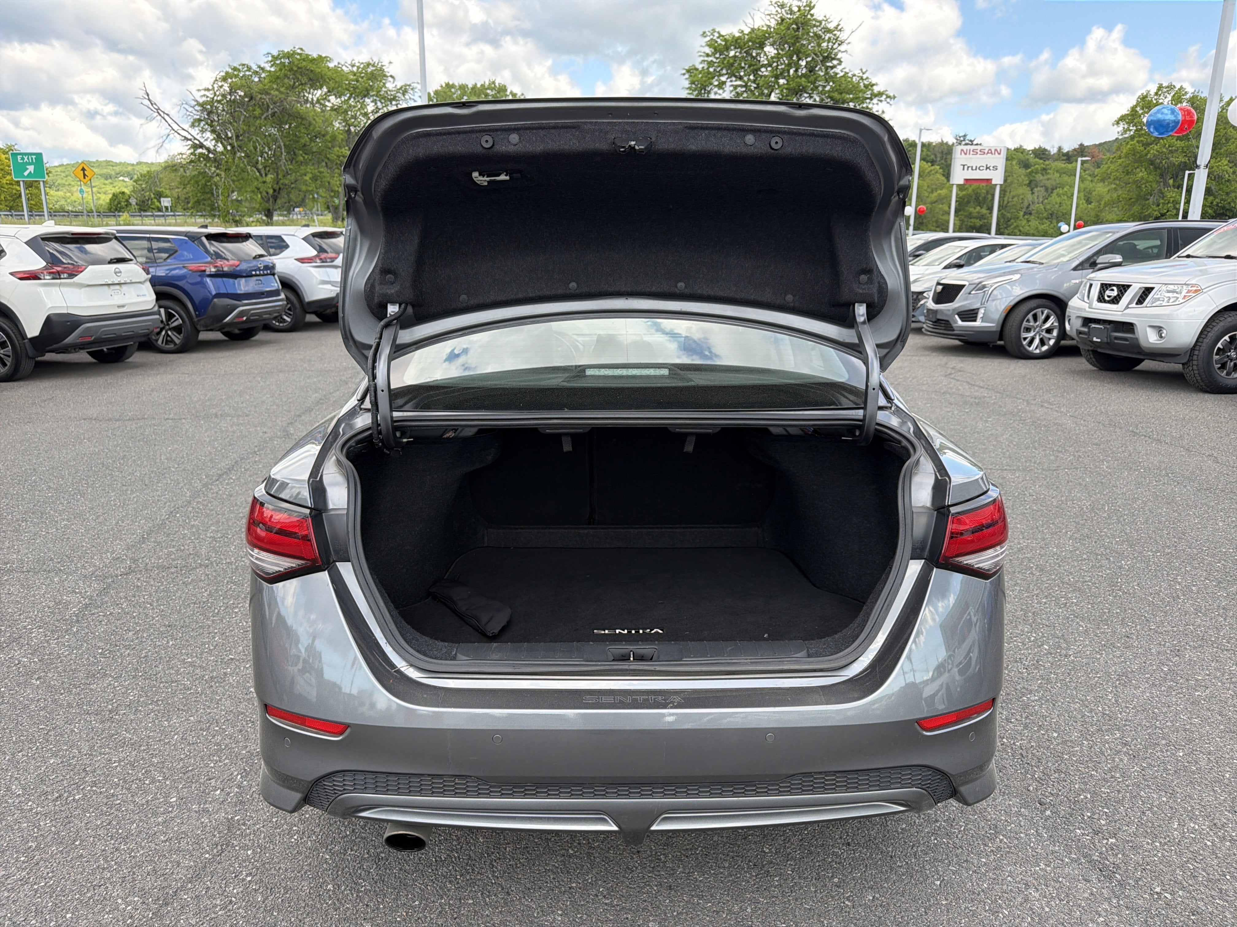2022 Nissan Sentra SR