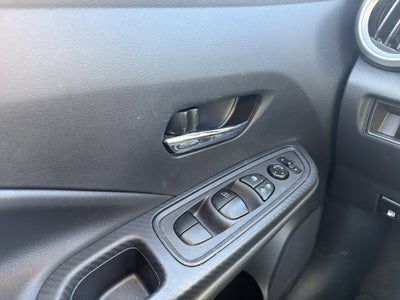 2024 Nissan Versa 1.6 SV