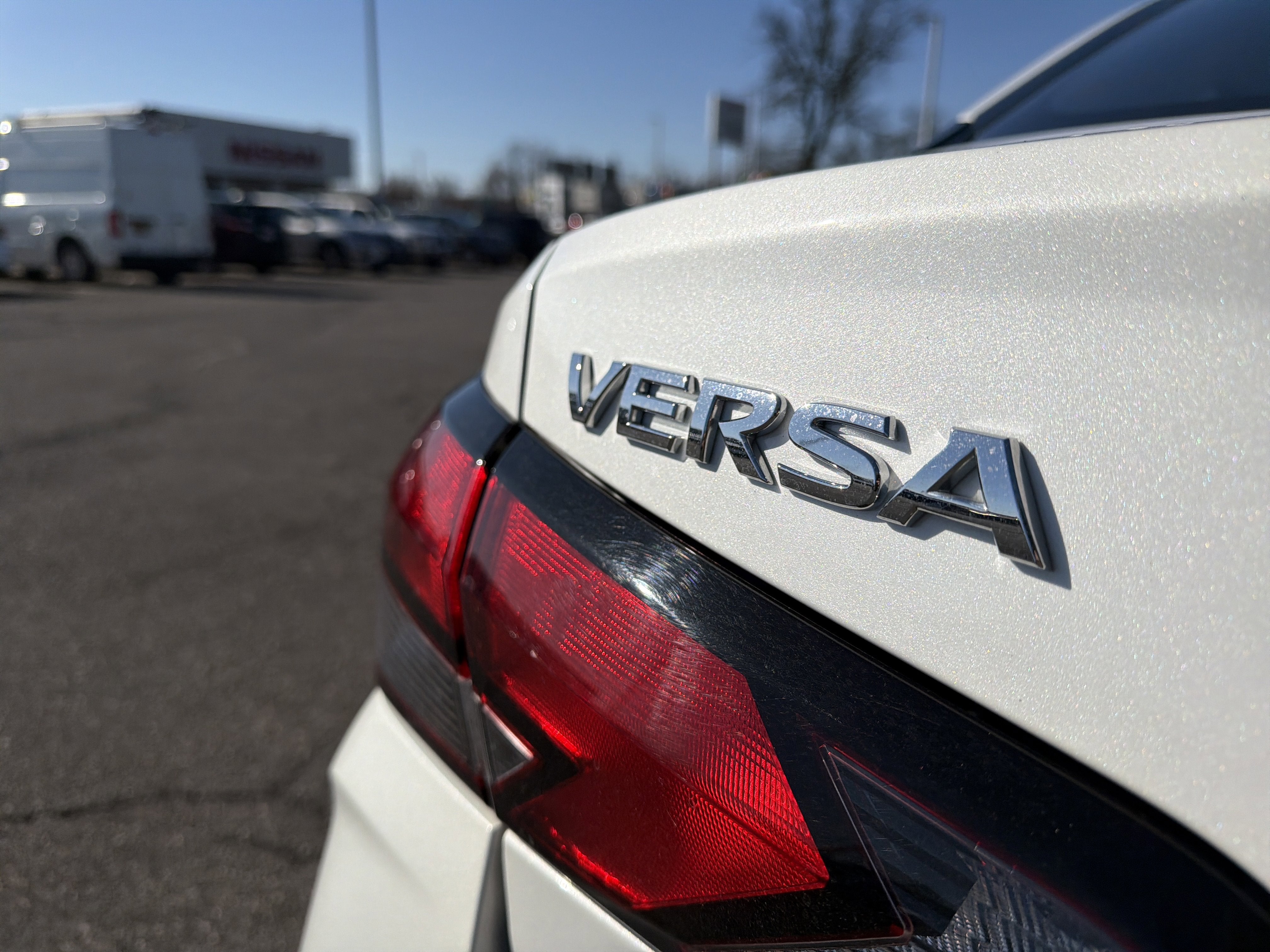 2024 Nissan Versa 1.6 SV