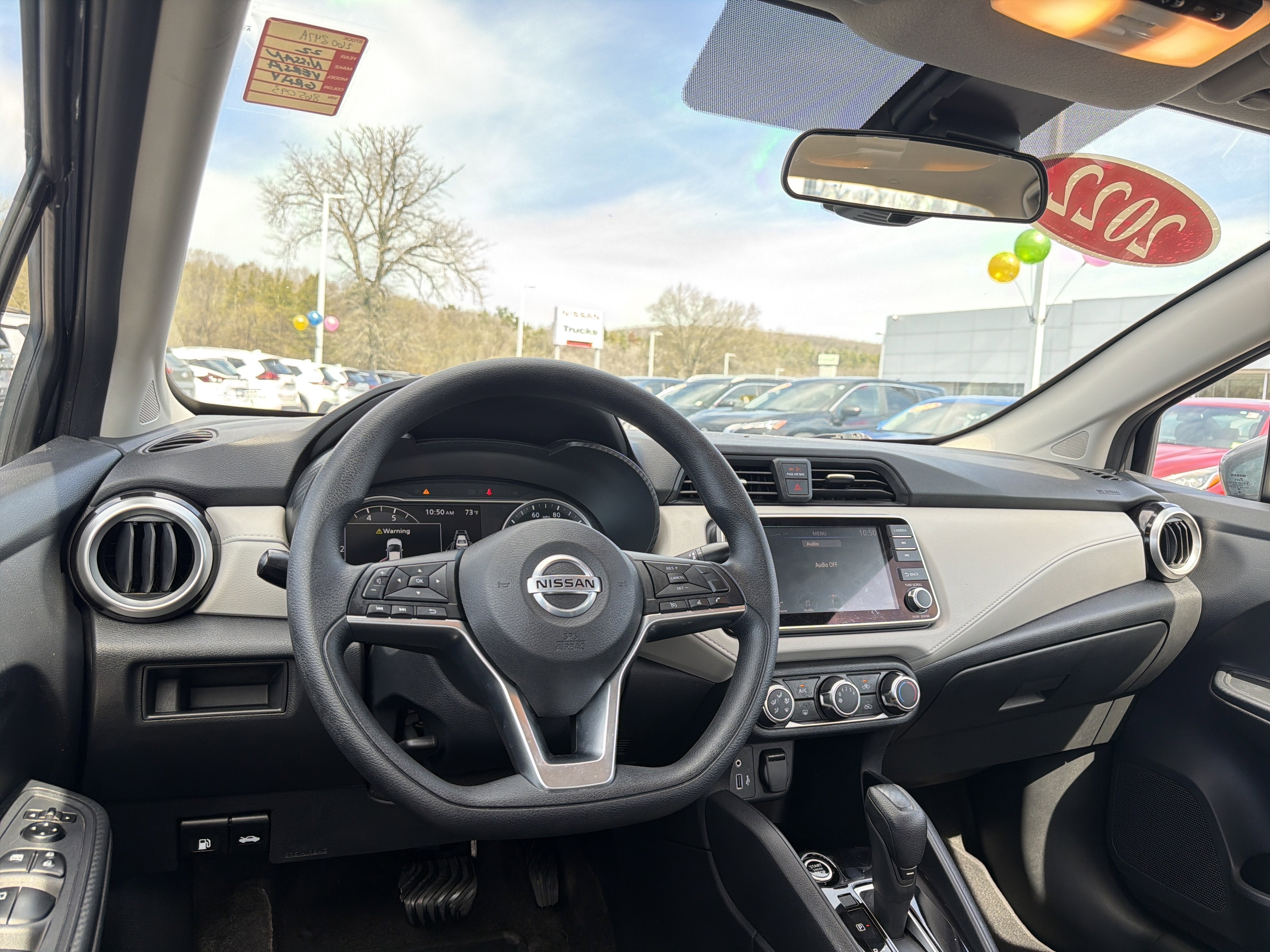 2022 Nissan Versa 1.6 SV