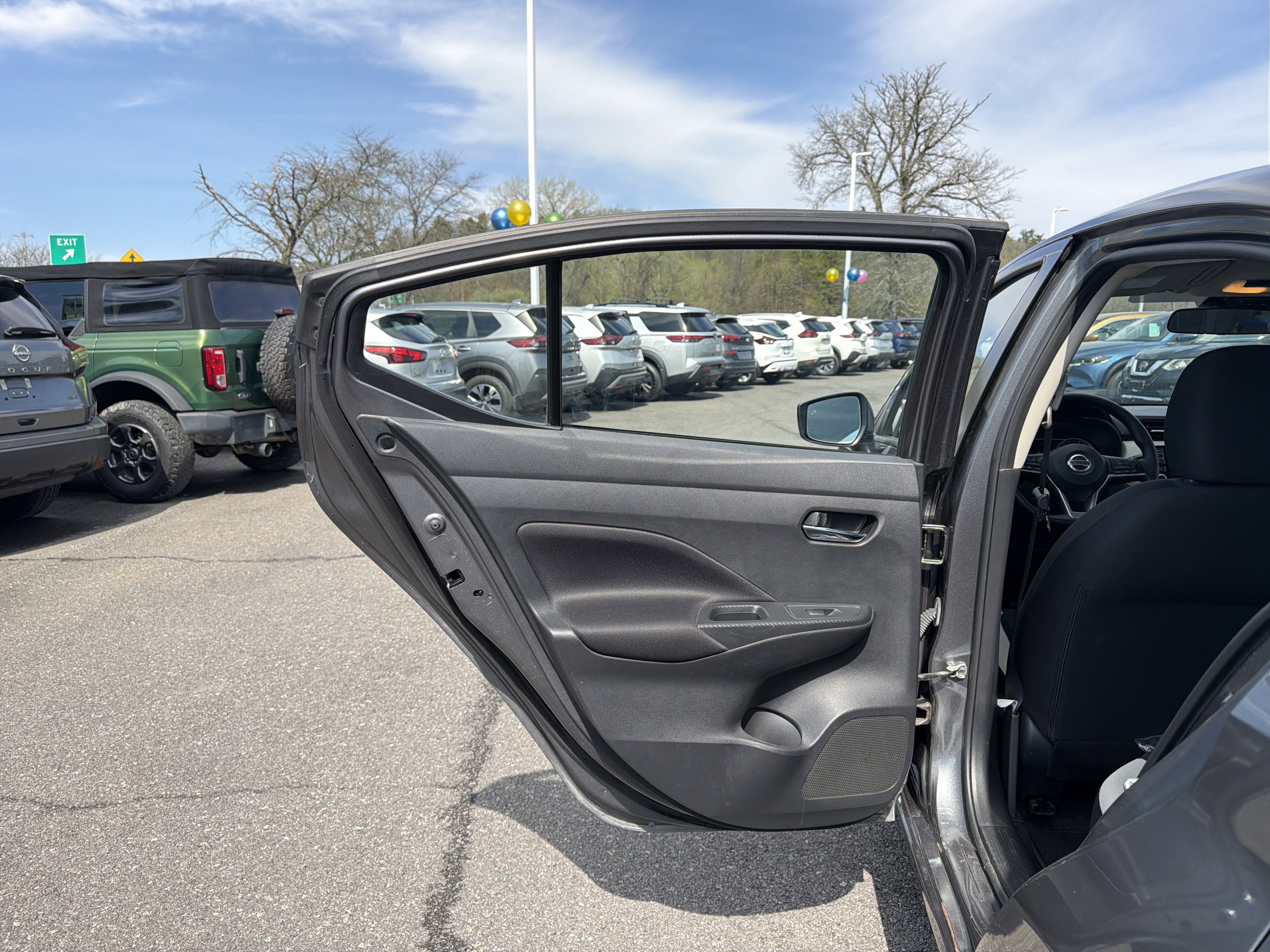 2022 Nissan Versa 1.6 SV