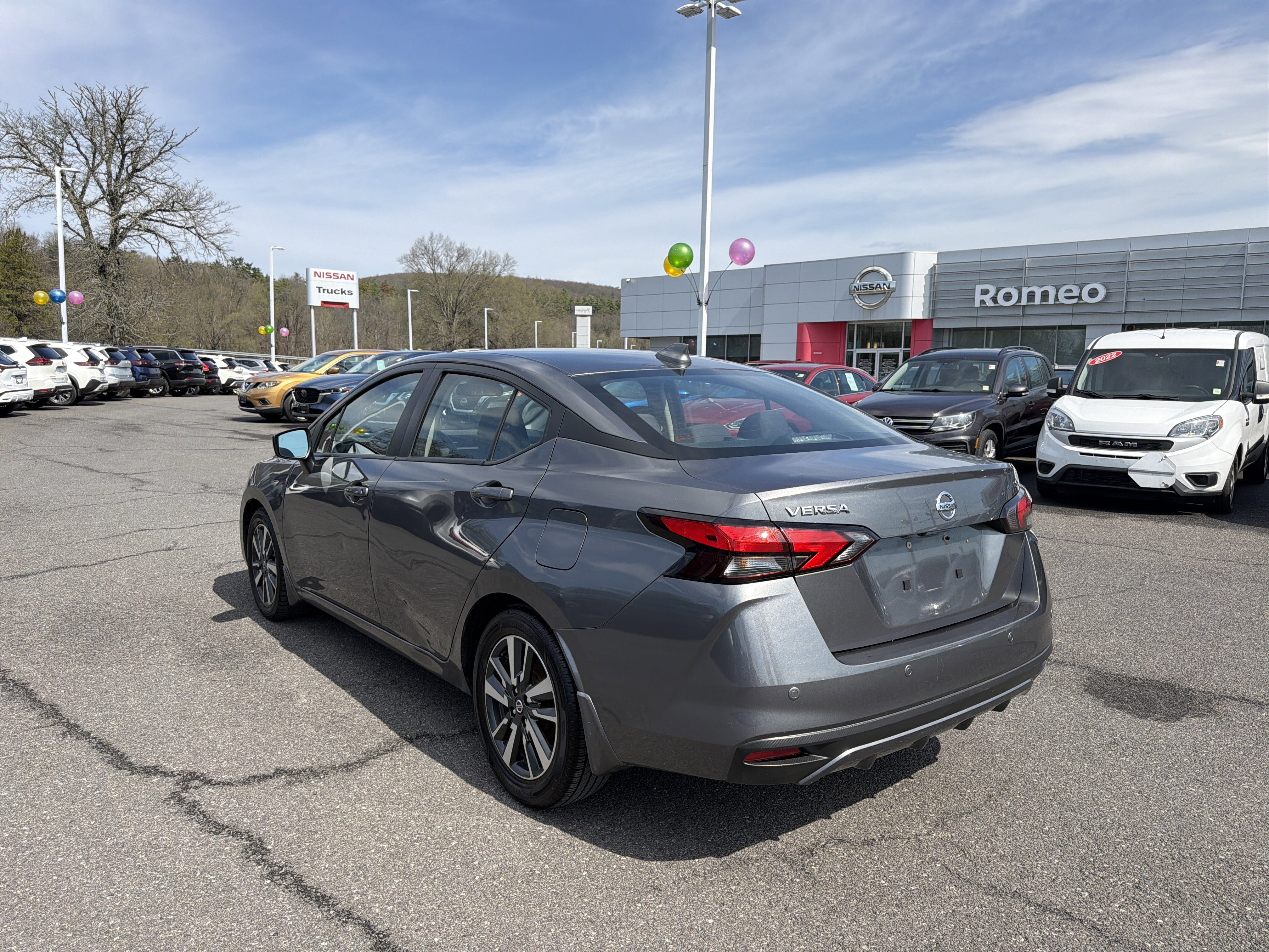 2022 Nissan Versa 1.6 SV