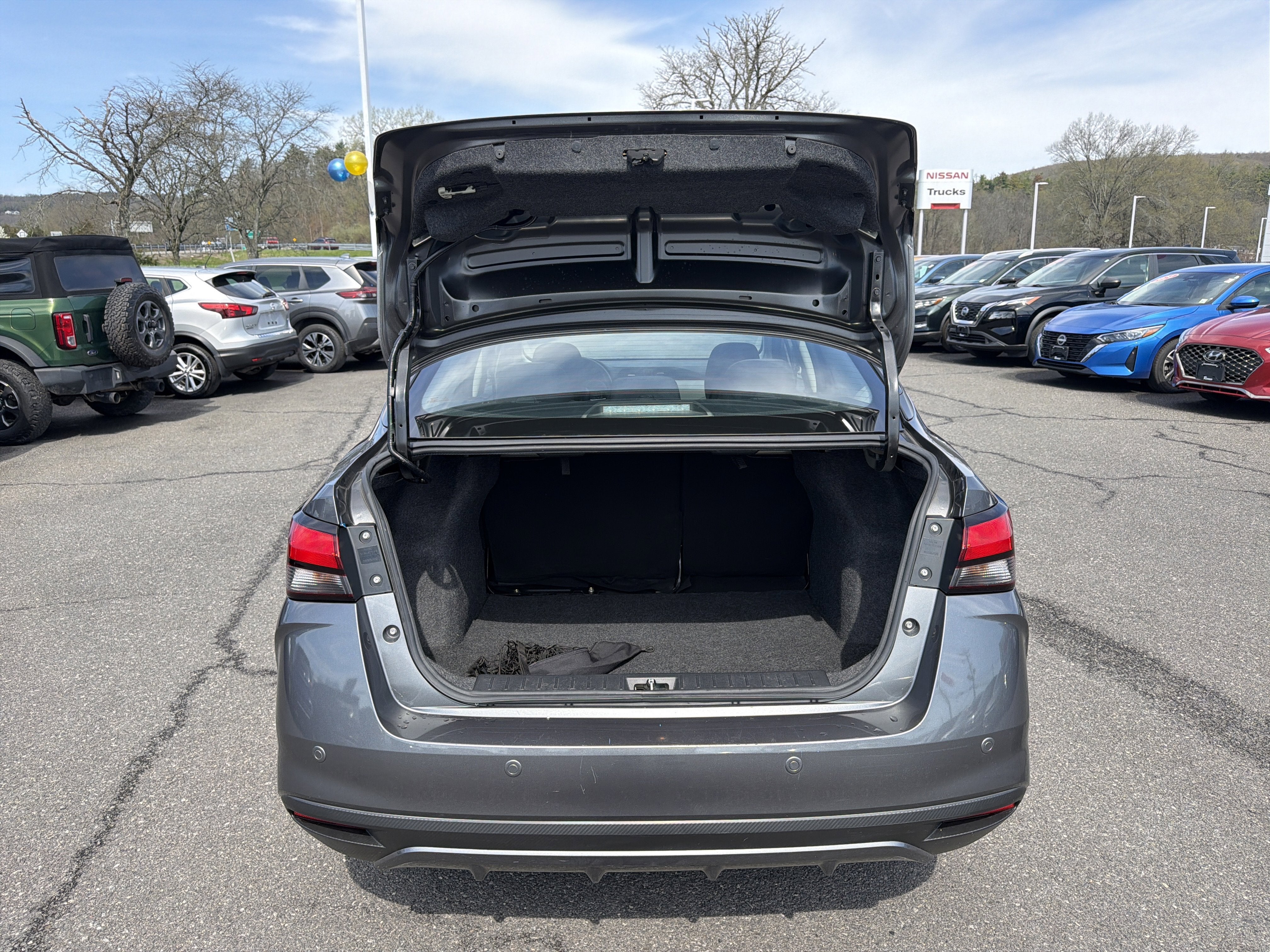 2022 Nissan Versa 1.6 SV