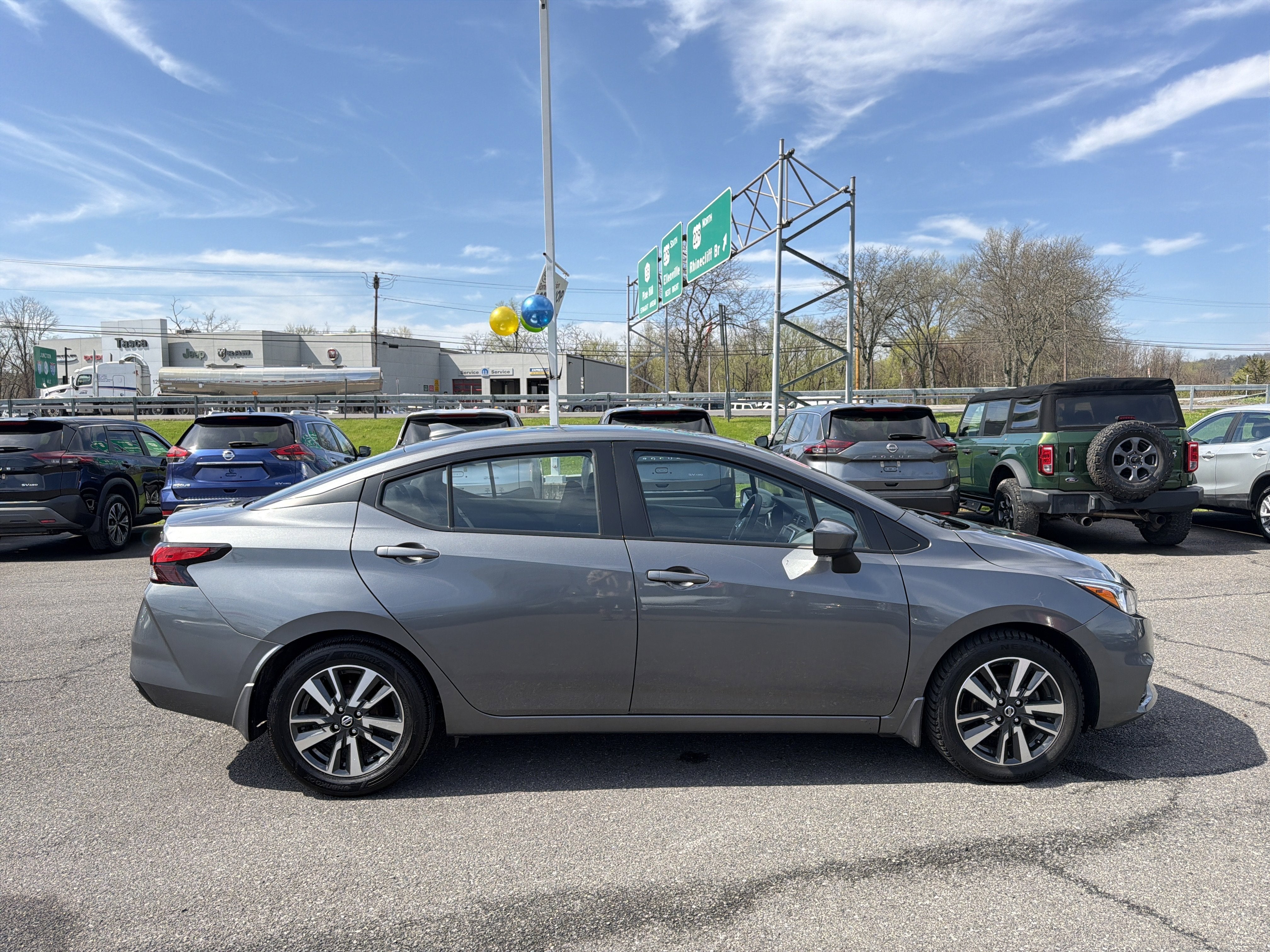 2022 Nissan Versa 1.6 SV