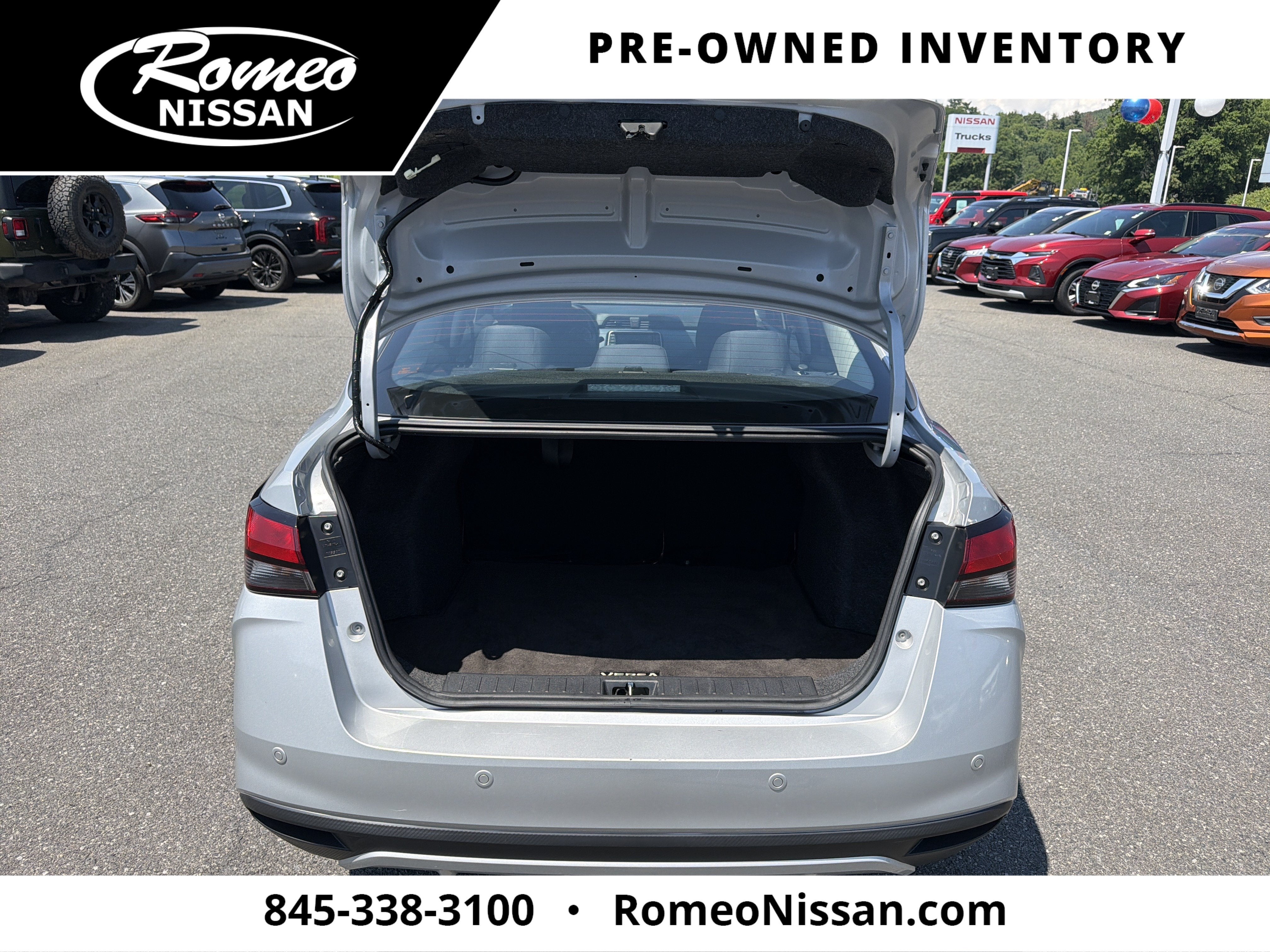 2023 Nissan Versa 1.6 SV