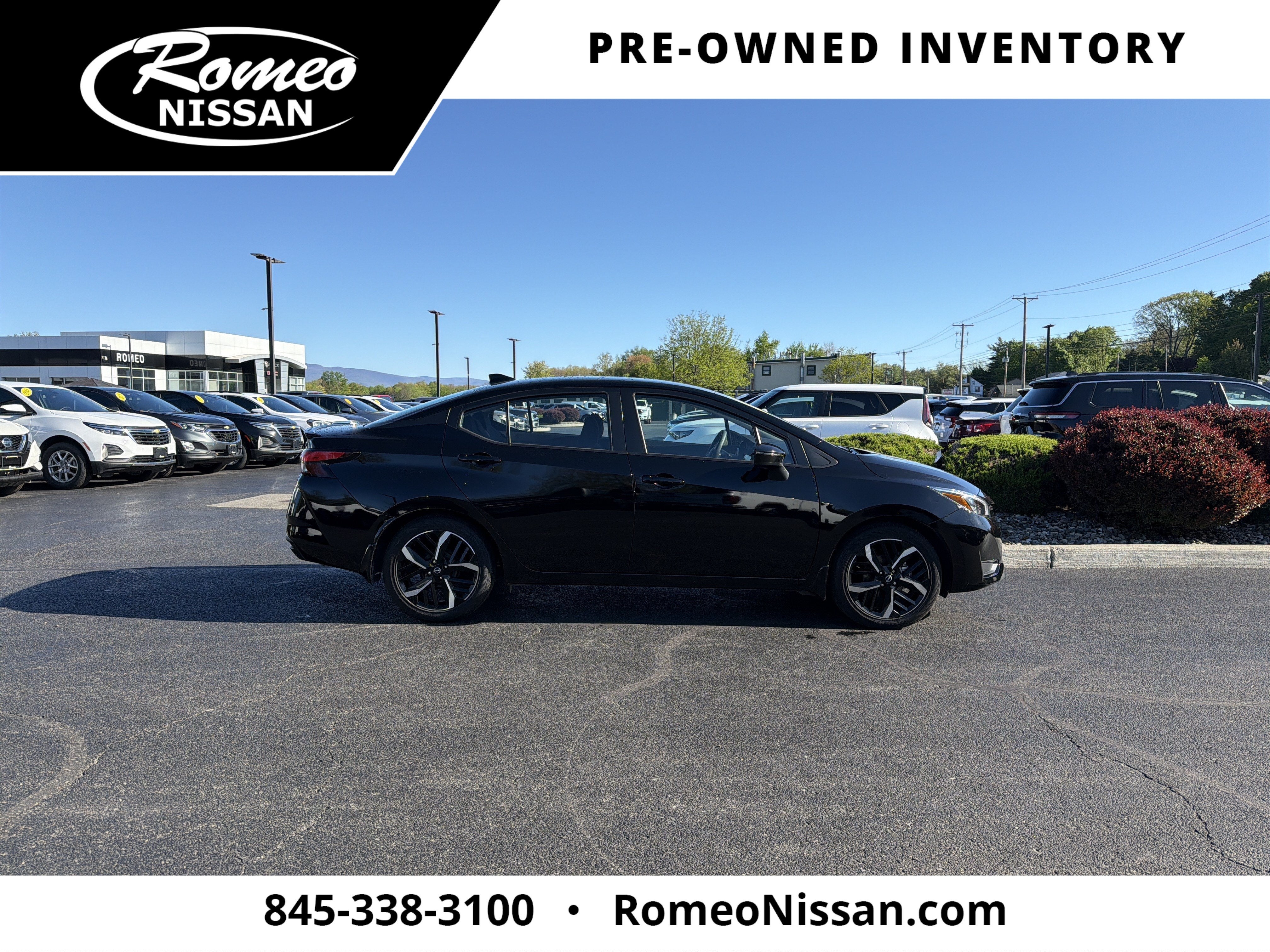 2025 Nissan Versa 1.6 SR