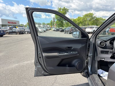 2023 Nissan Kicks S