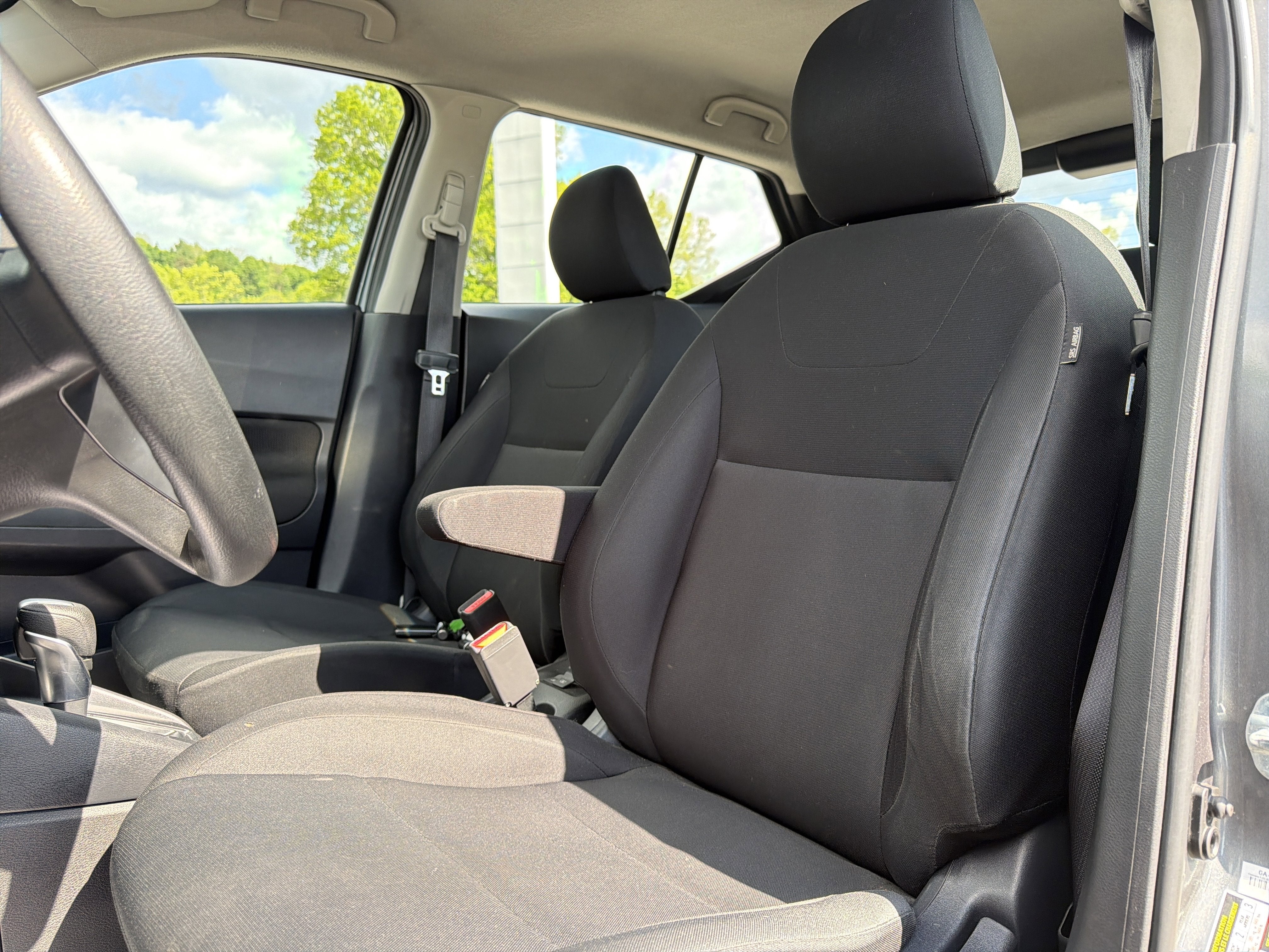 2023 Nissan Kicks S