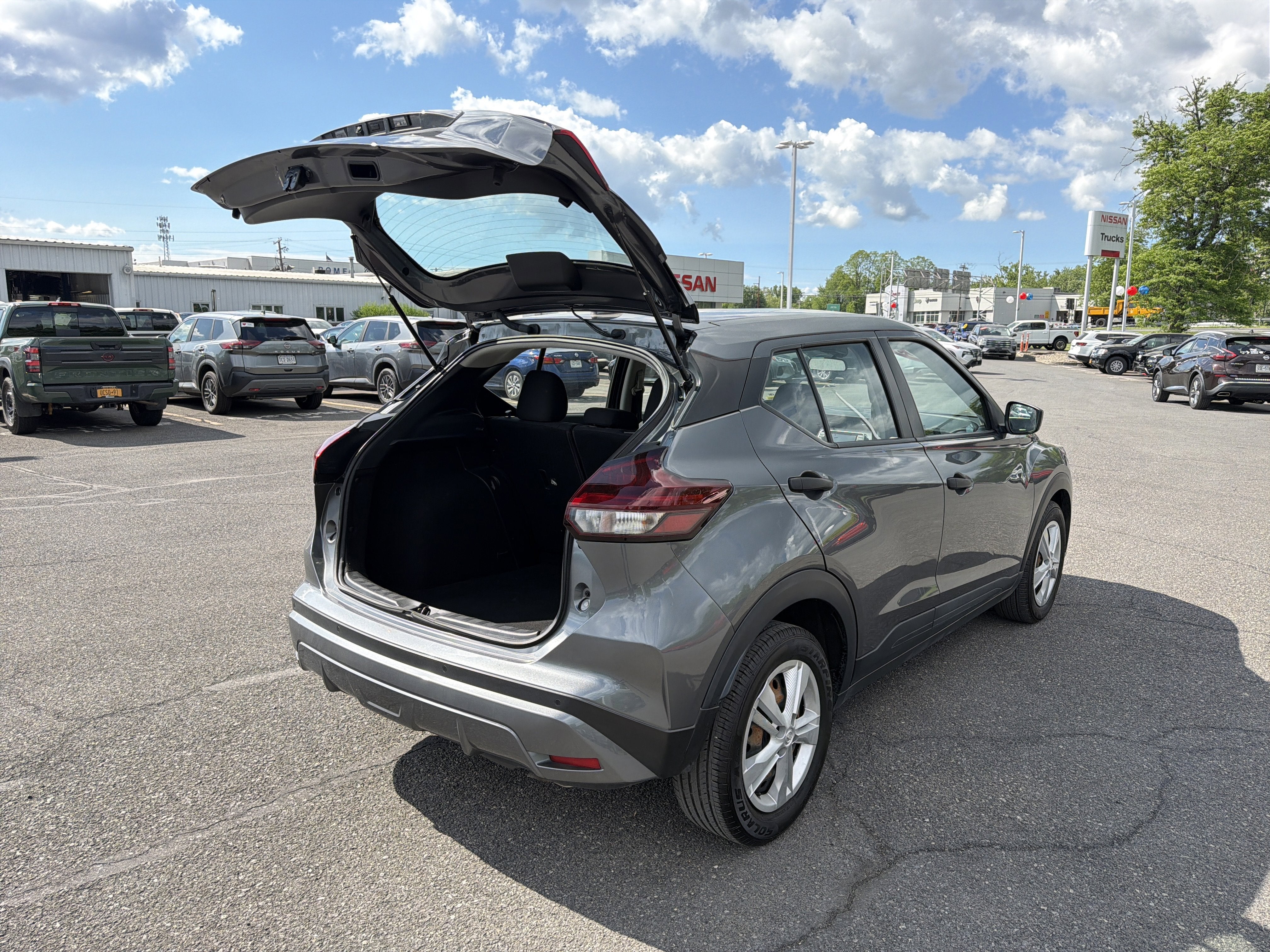 2023 Nissan Kicks S