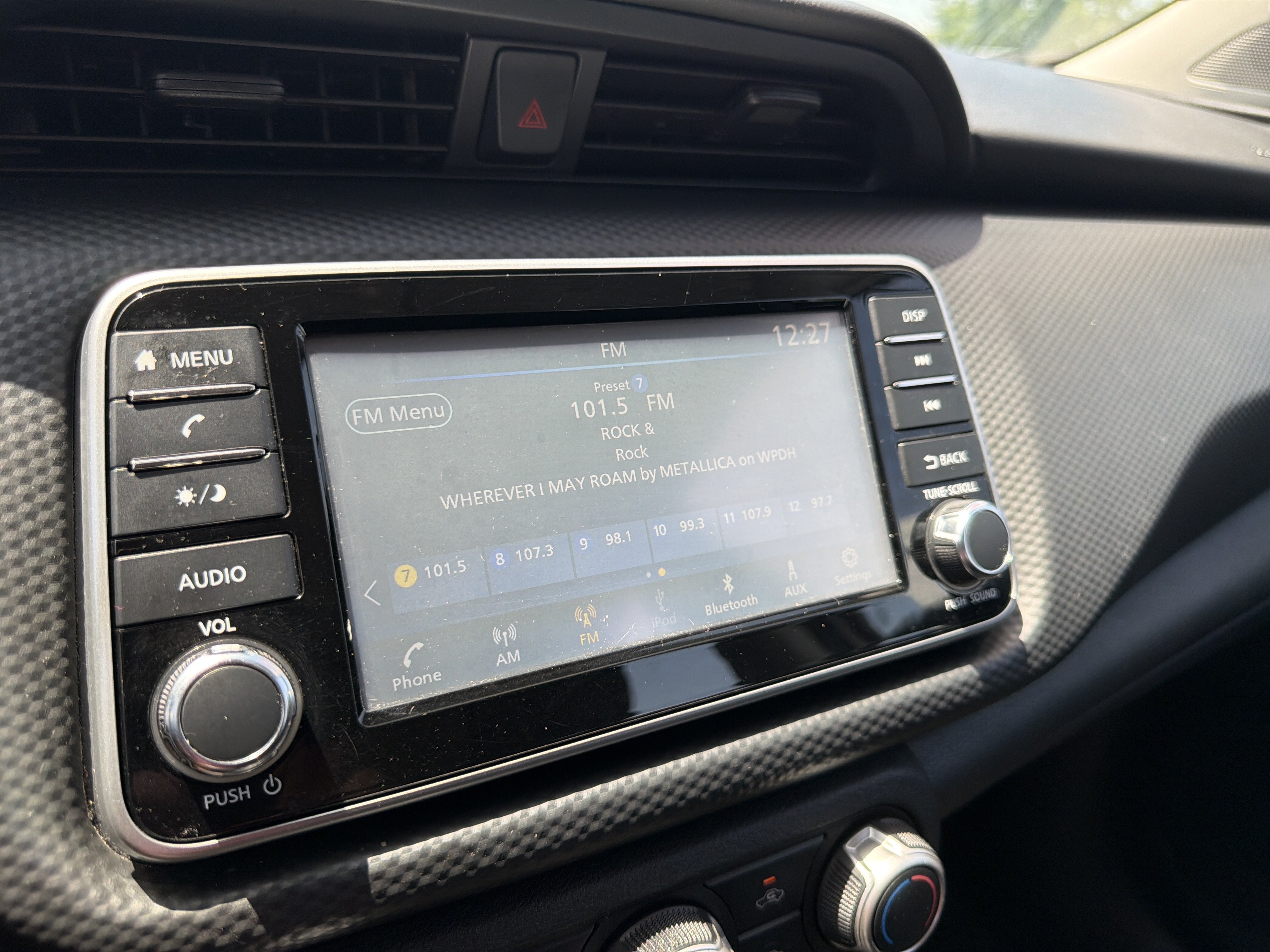 2021 Nissan Kicks S