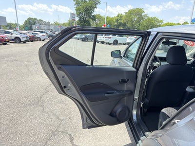 2021 Nissan Kicks S