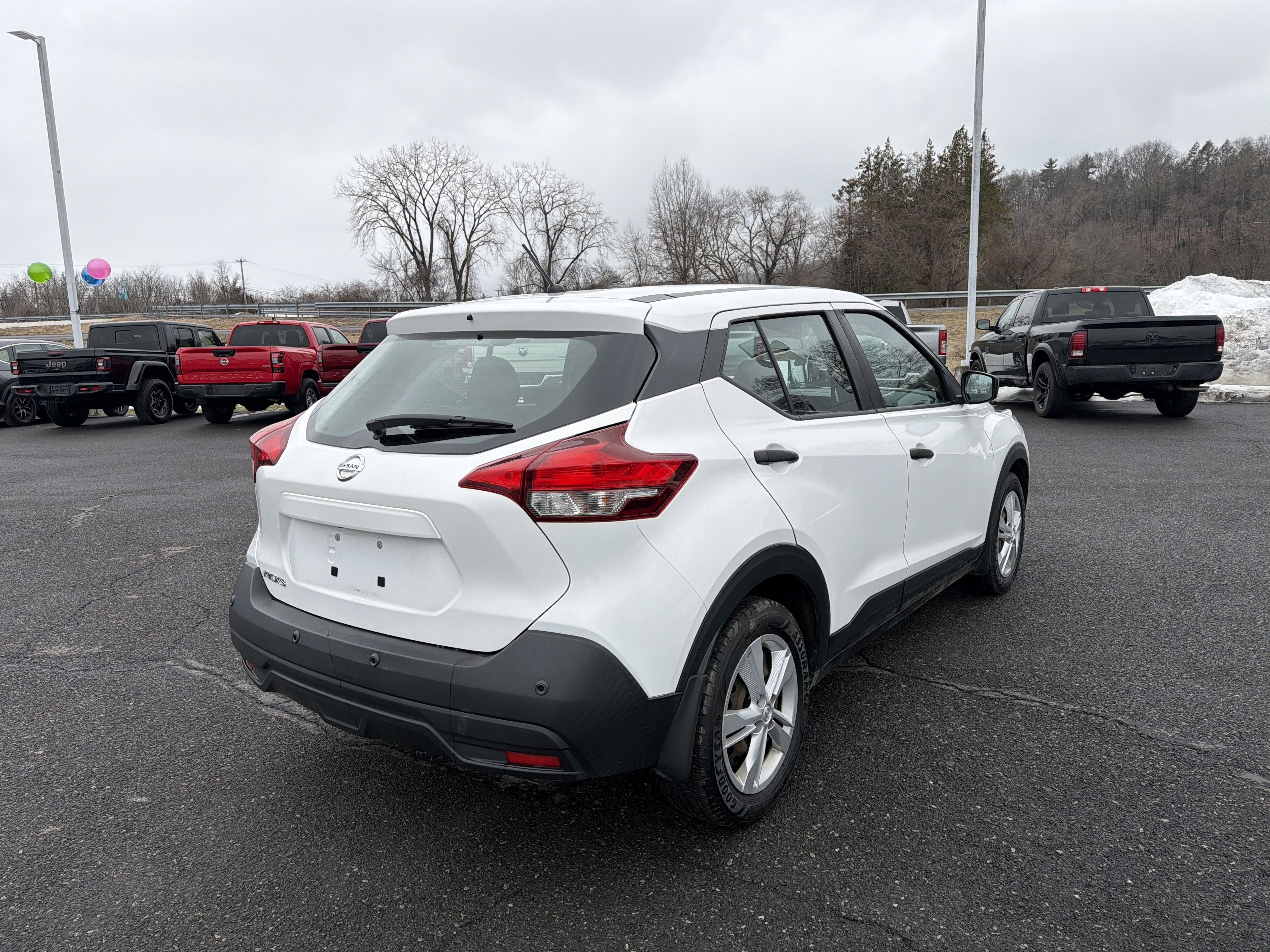 2020 Nissan Kicks S