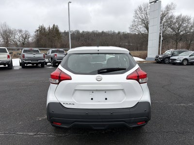 2020 Nissan Kicks S