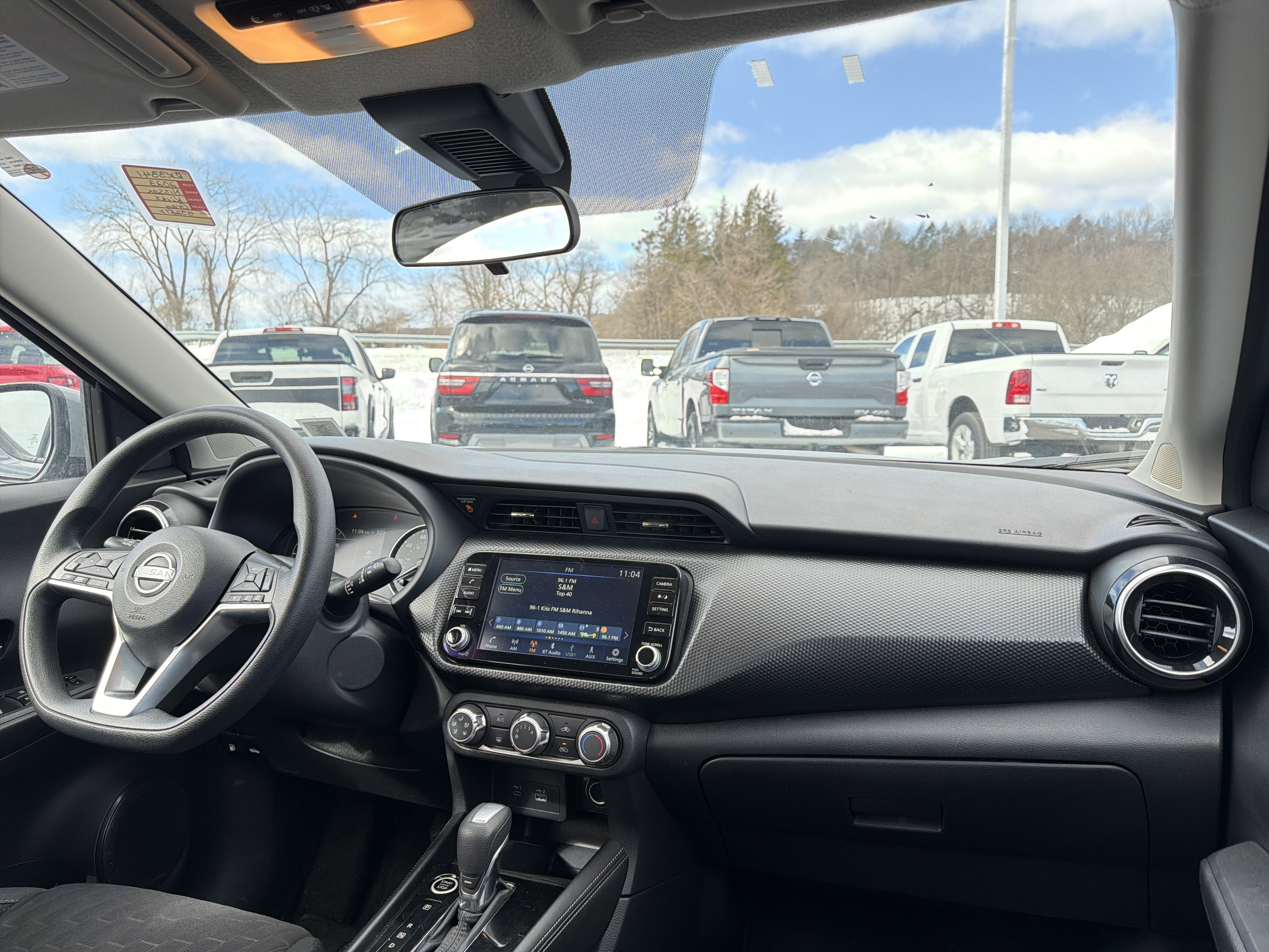 2023 Nissan Kicks SV