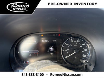 2021 Nissan Kicks SR