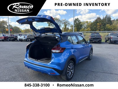 2021 Nissan Kicks SR