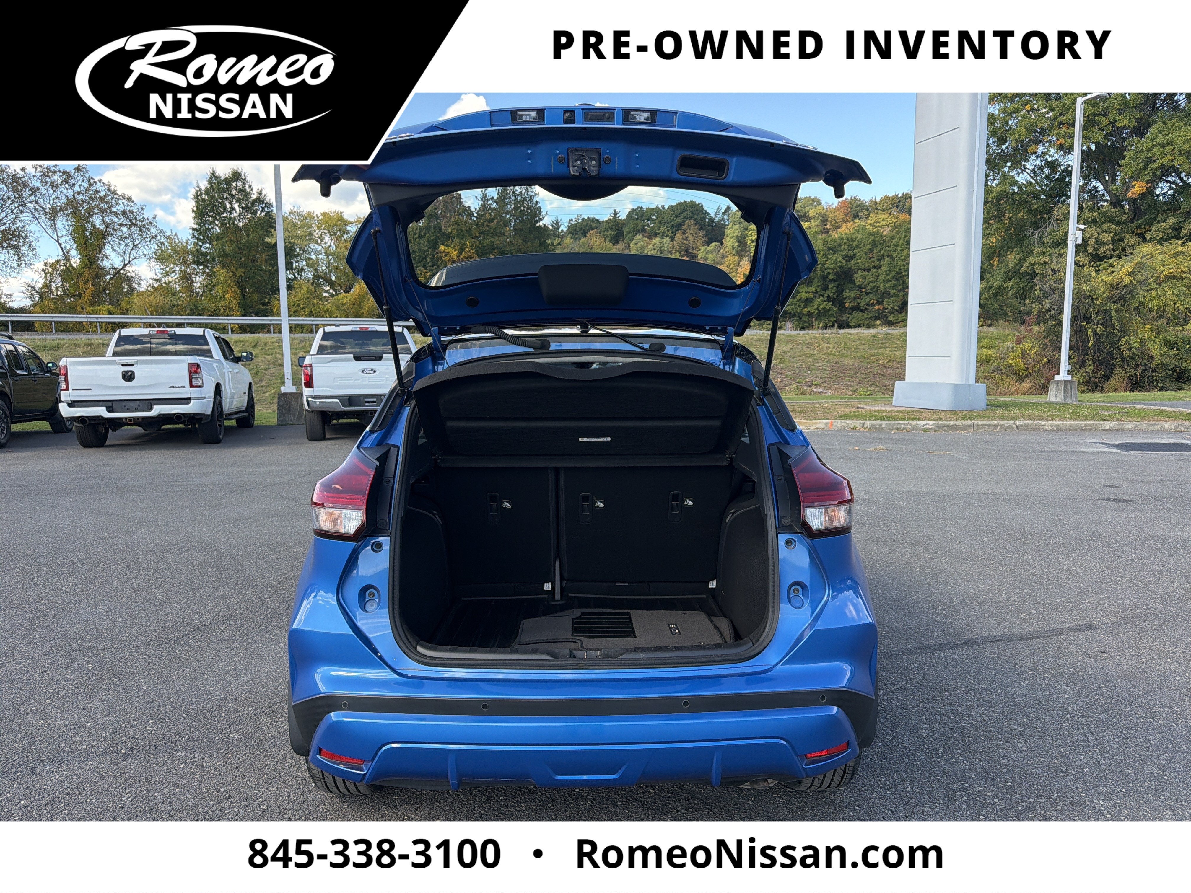 2021 Nissan Kicks SR