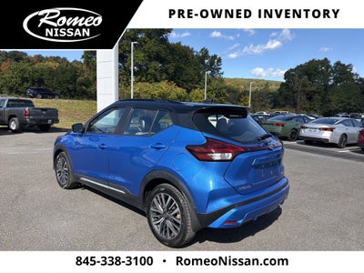 2021 Nissan Kicks SR