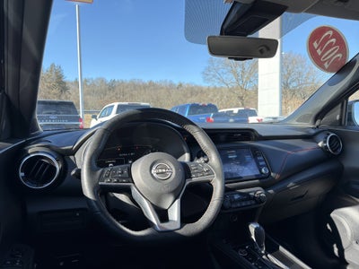 2022 Nissan Kicks SR