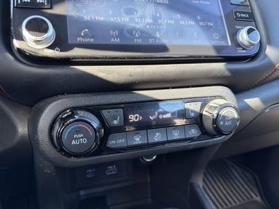 2022 Nissan Kicks SR