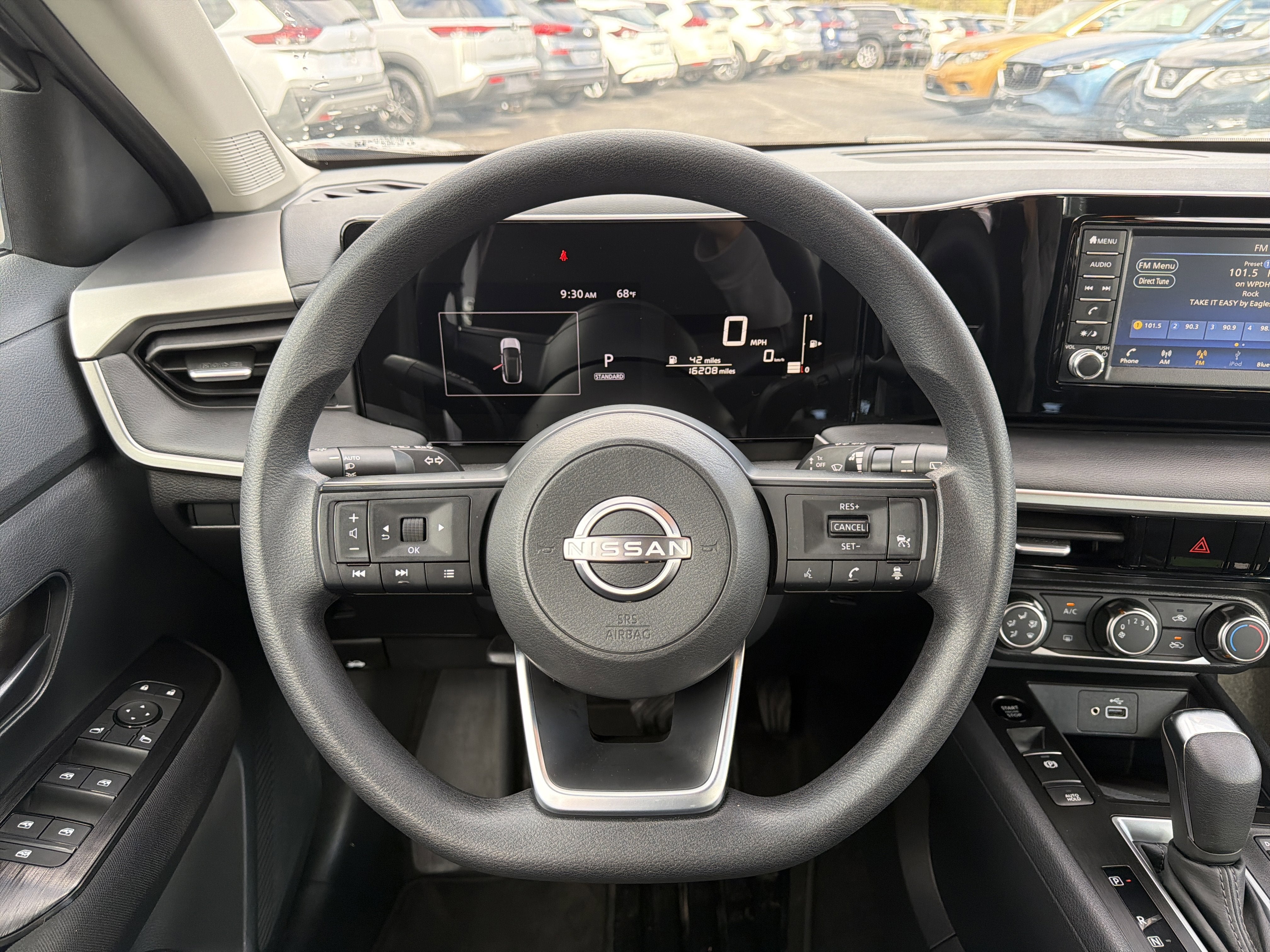 2025 Nissan Kicks S