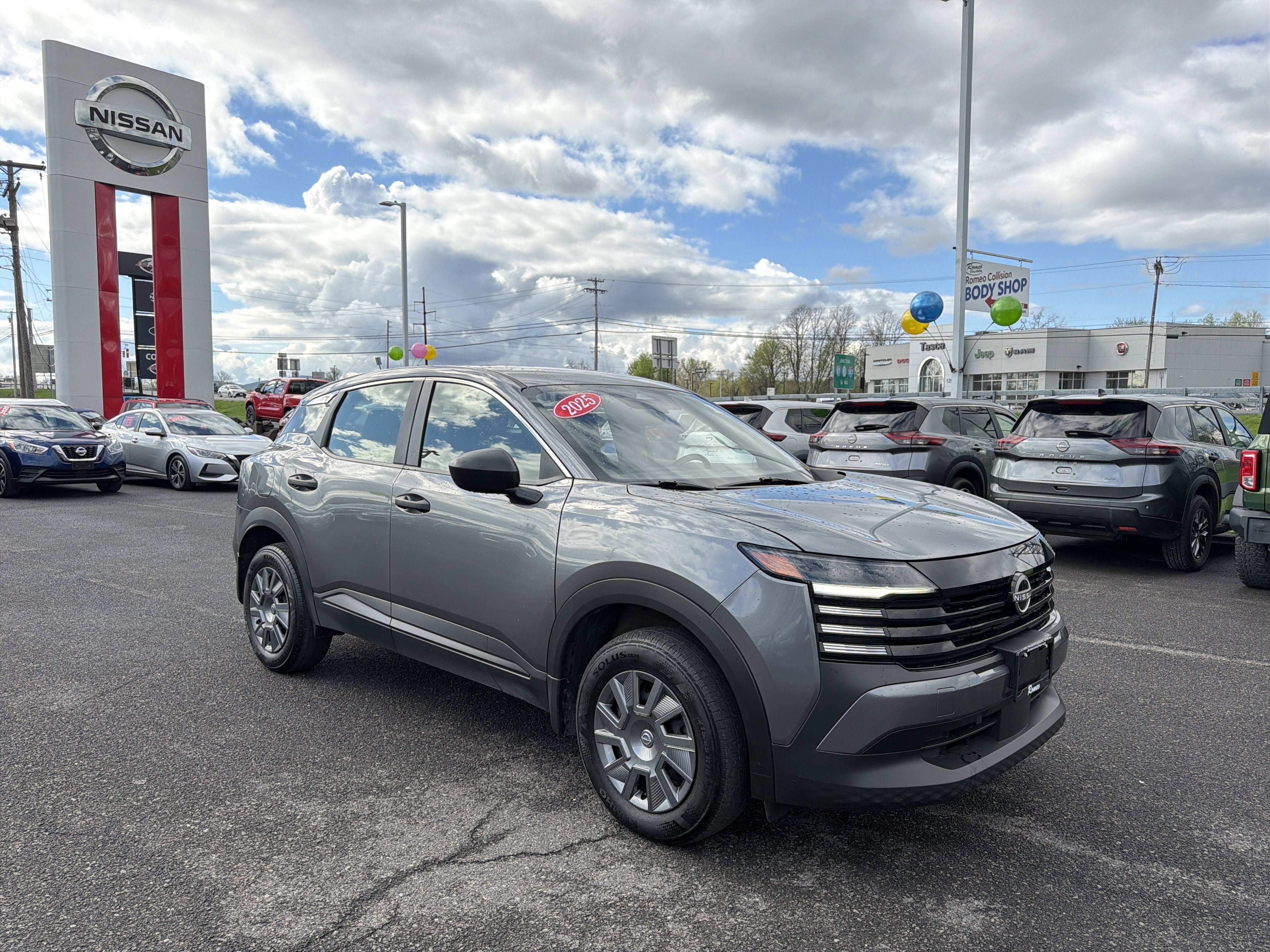 2025 Nissan Kicks S