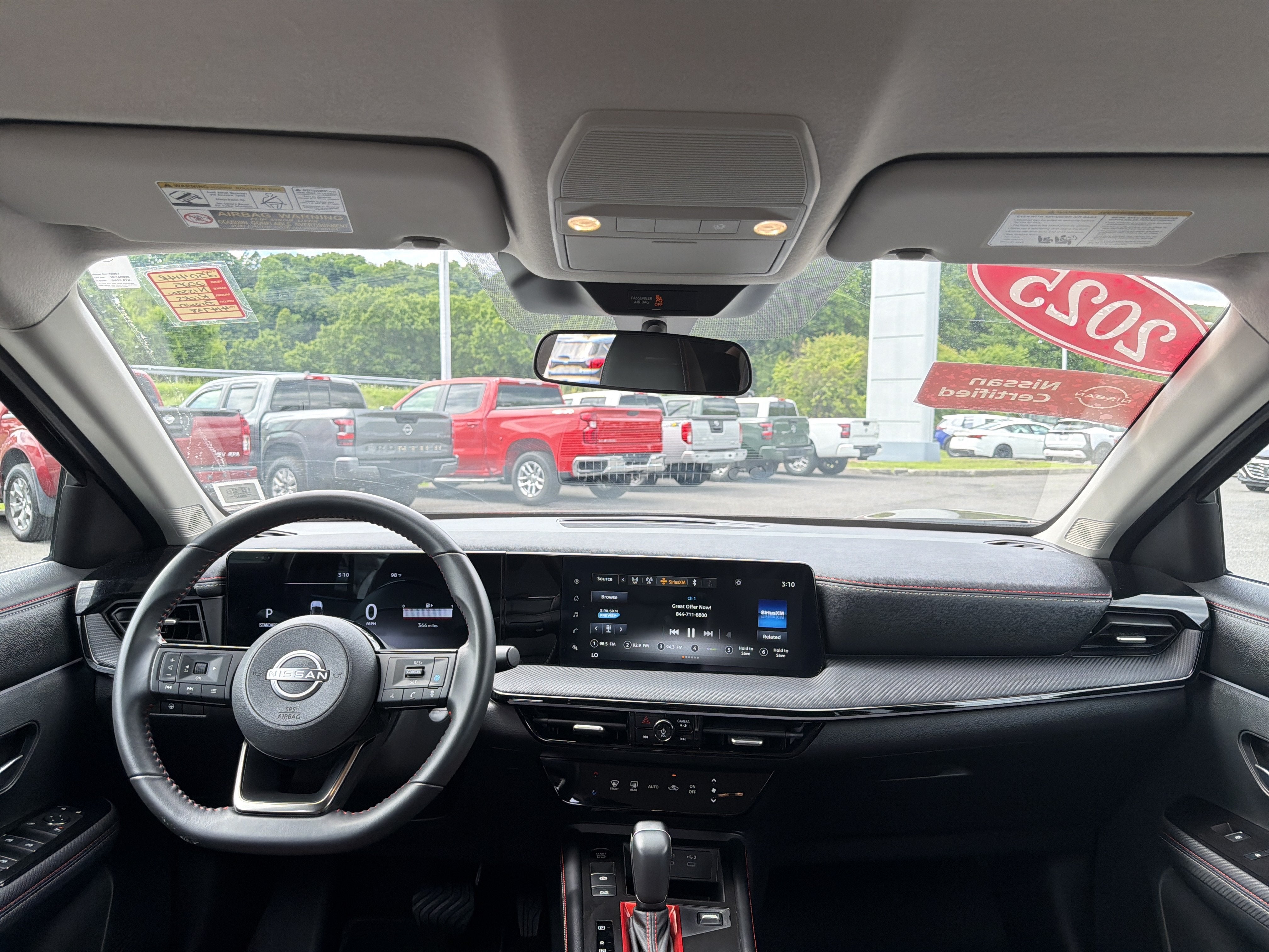 2025 Nissan Kicks SR