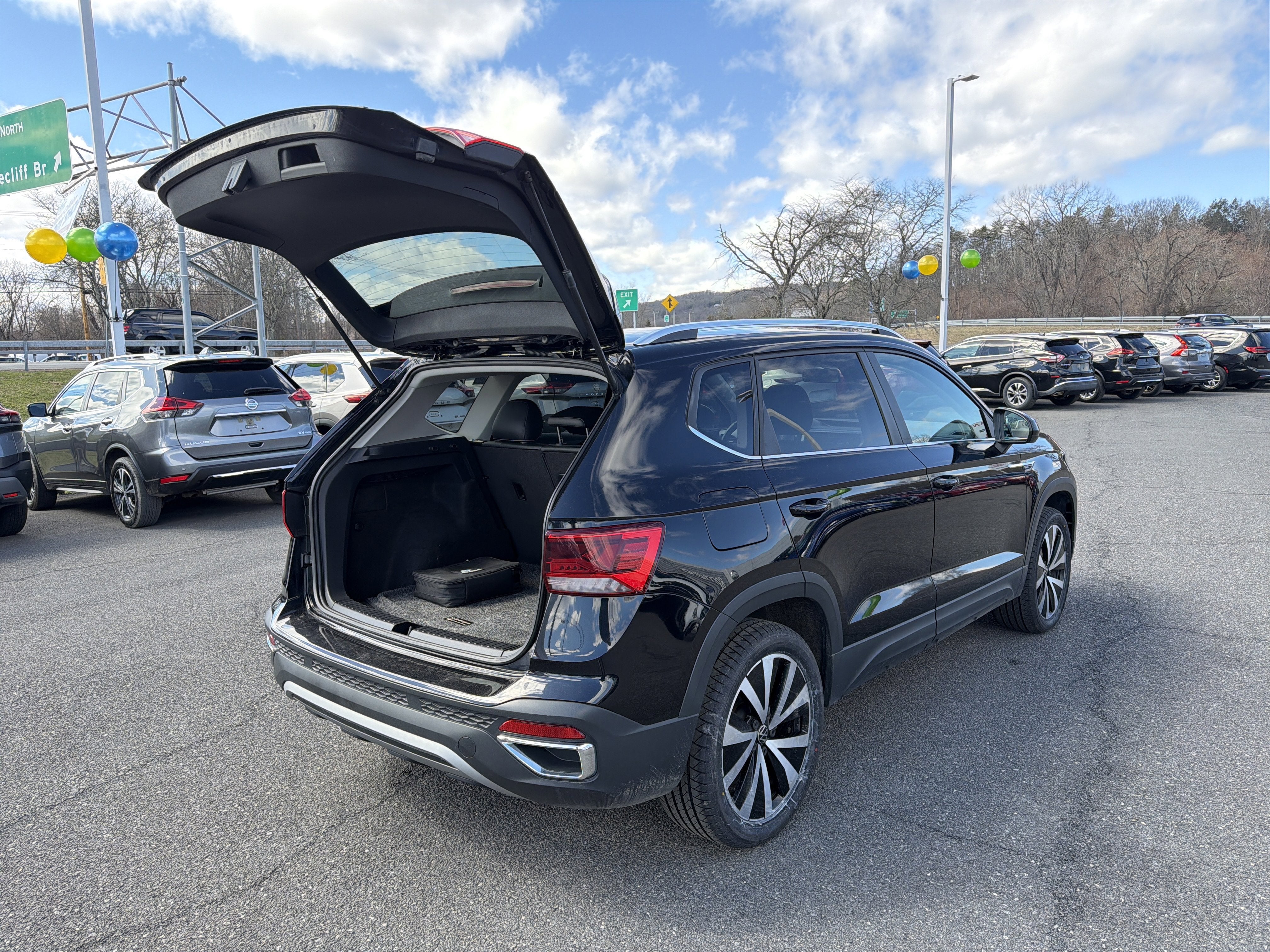 2022 Volkswagen Taos 1.5T SE