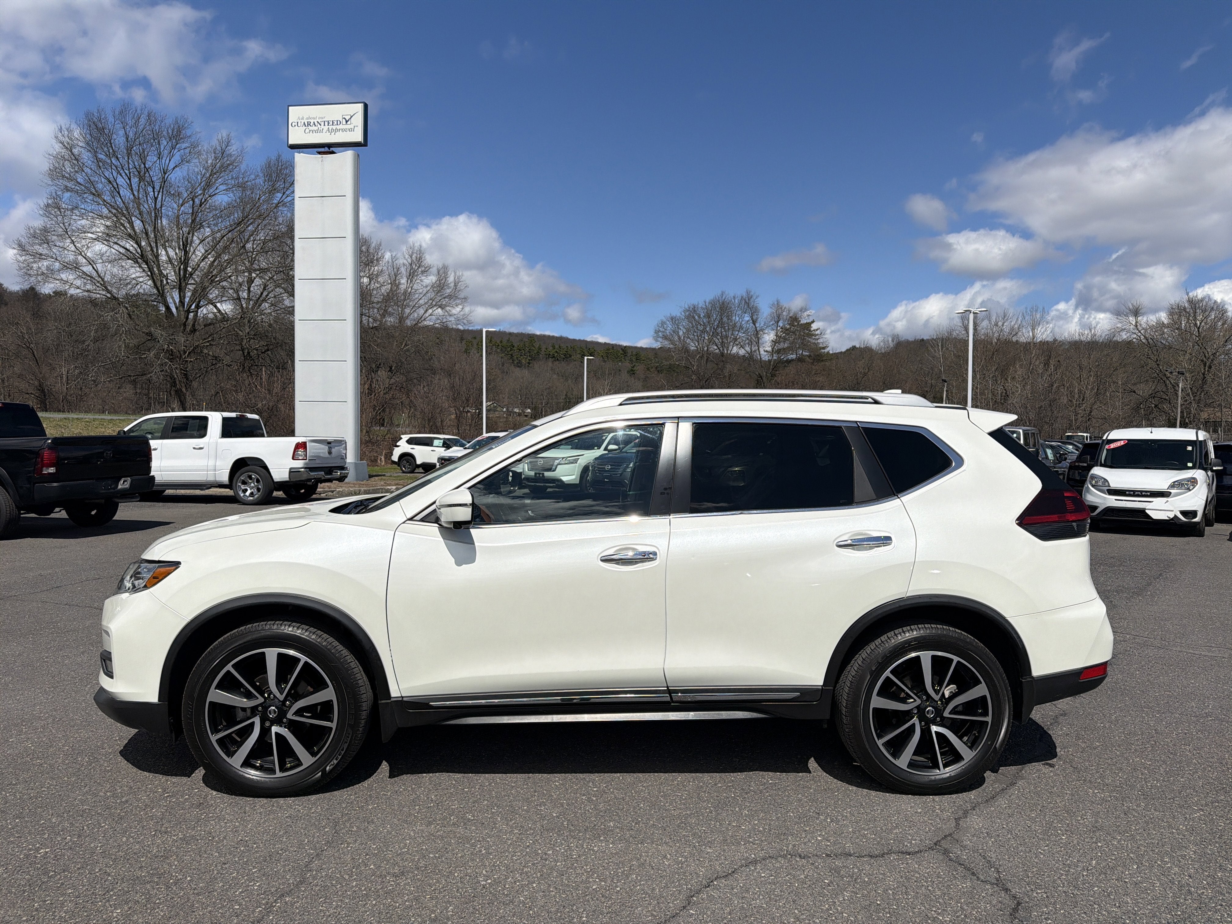 2019 Nissan Rogue SL